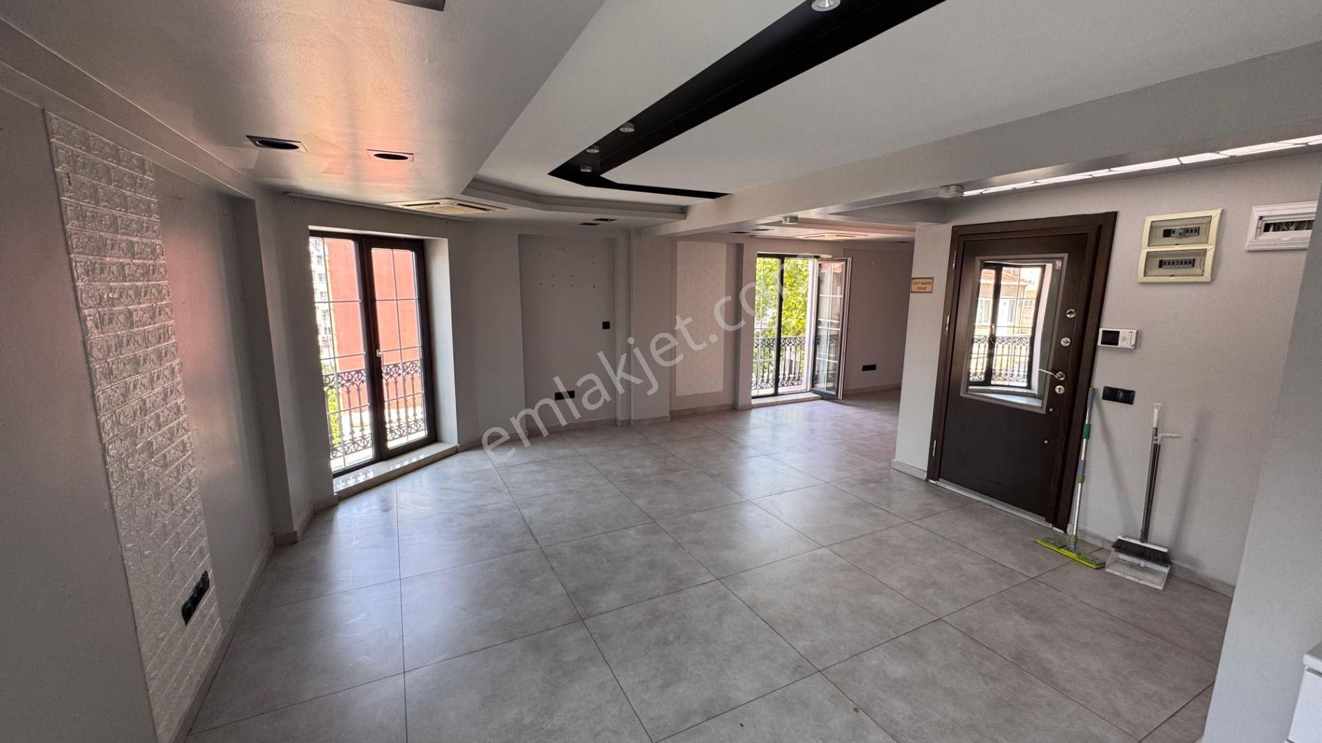 Günaydın Mah. Terziler Cad. Üzerinde 45 M² Kiralık Büro&ofis