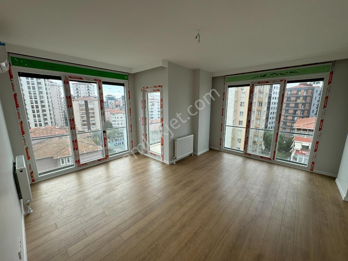 Kadıköy Bostancıda Sıfır Binada 3+1 Satılık Daire Troykadan