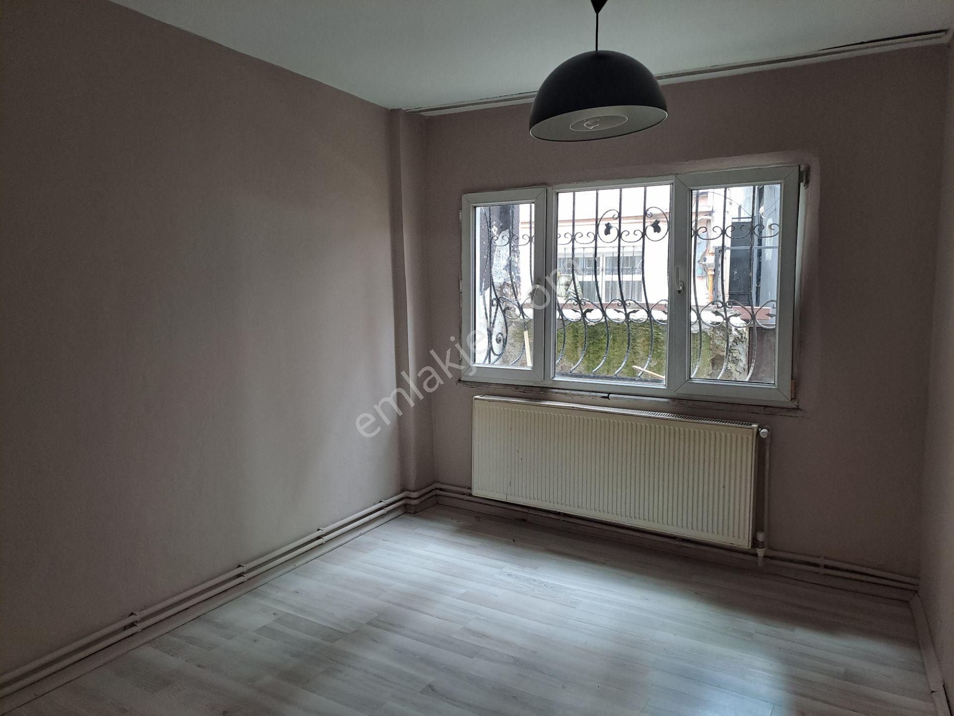 Sarıyer Çayırbaşı Mahallesinde Satılık 2 Katlı Bina