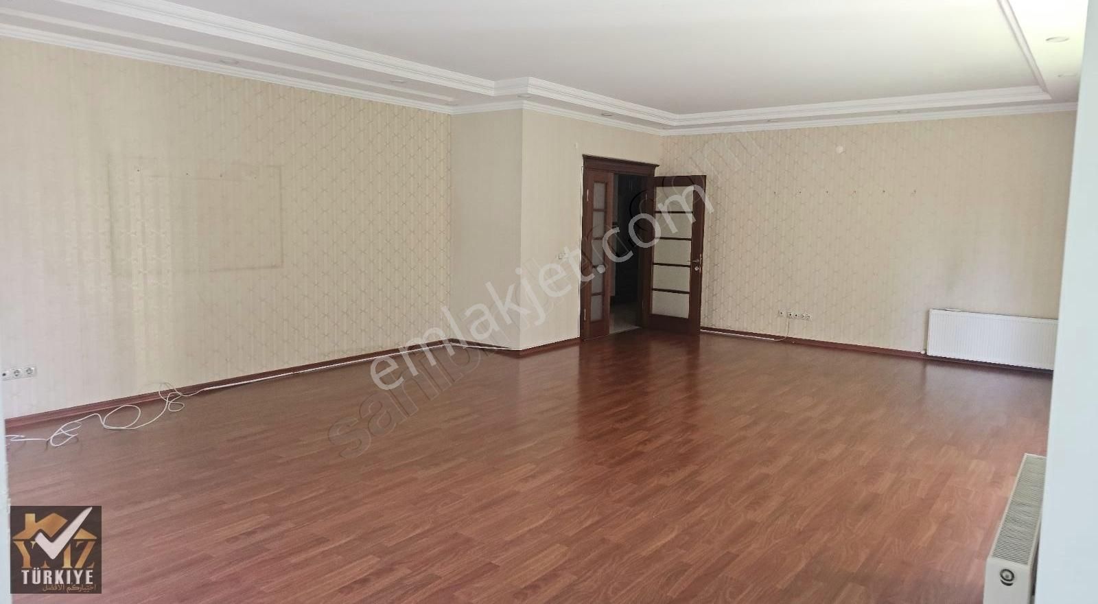 Florya'da Kiralık 5+1 Arakat Daire