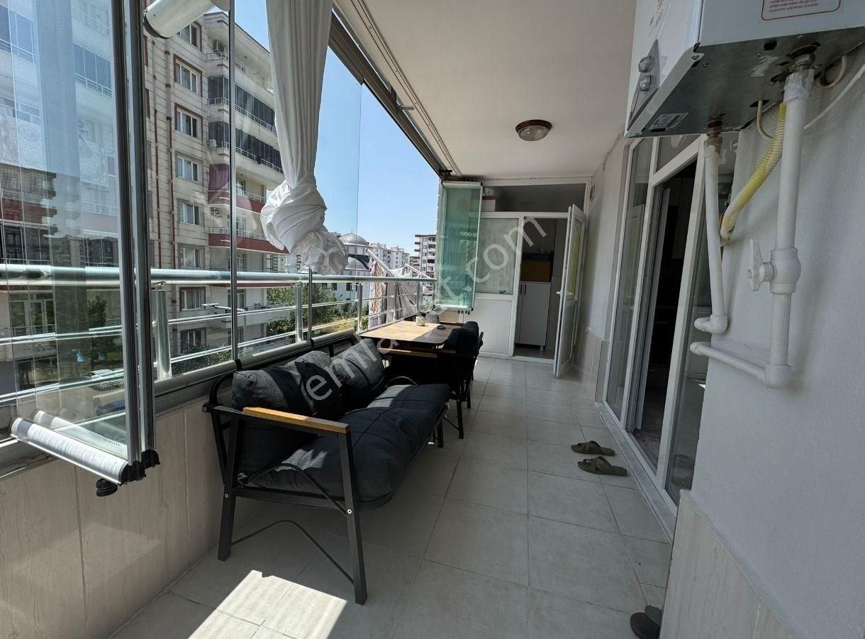 Bağcılar Doğum Hastanesi Yanı 3+1 Ful Bakımlı Uygun Fiyata Satılık Daire