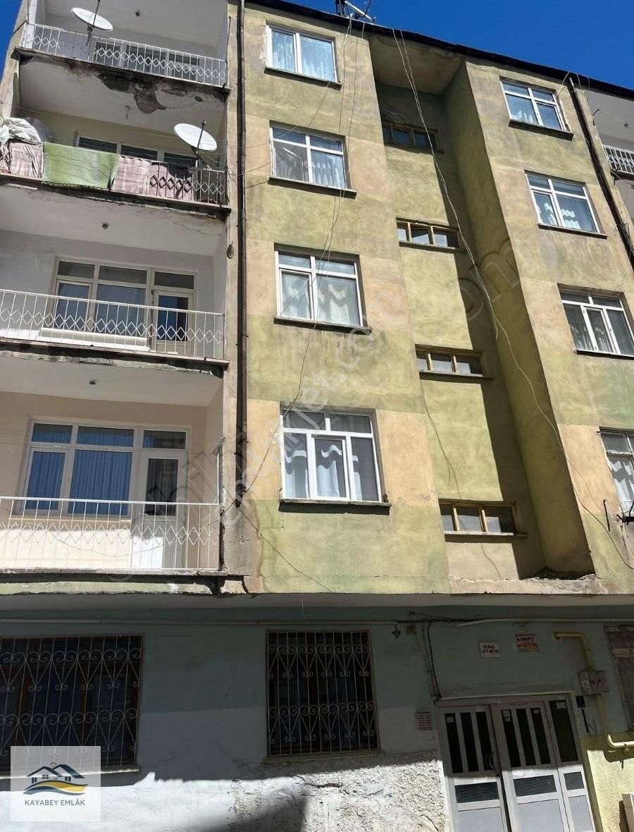 Ünüversite Mahallesi Fırat Büfe Yakınında Satılık Daire
