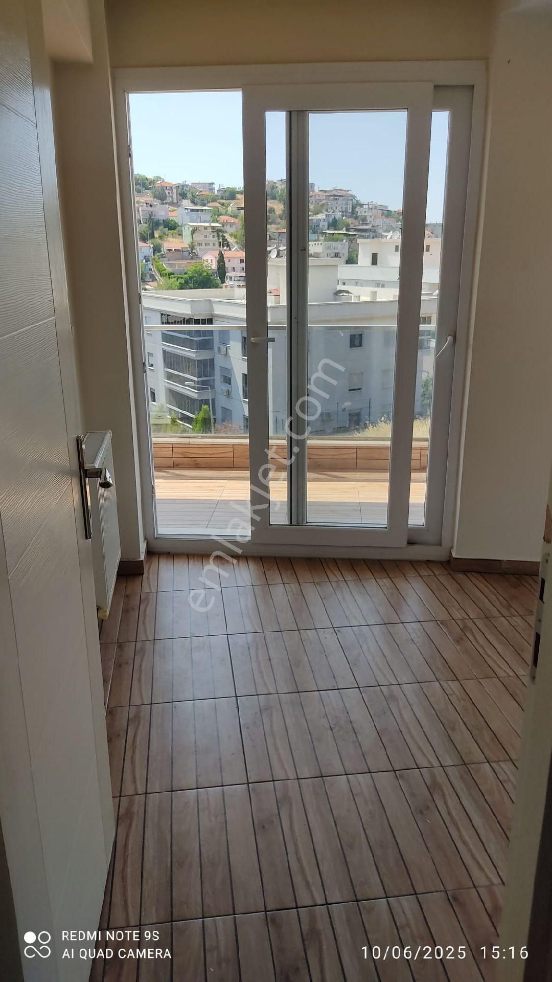 Kiralık Arakat Dogalgazli Denız Manzaralı Daire