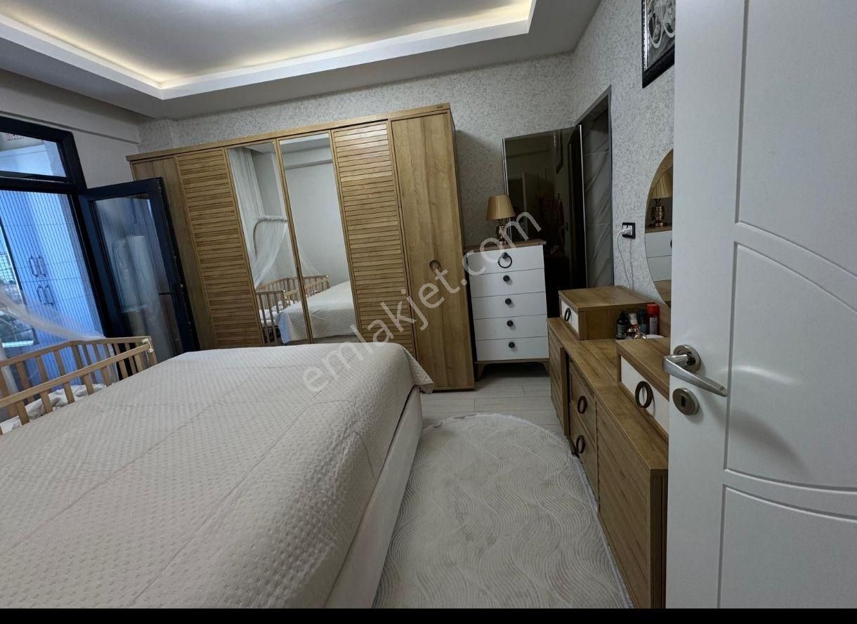 Bağcılar Evrim Altaş Caddesi Civarı 3+1 Bakiımlı Satılık Daire