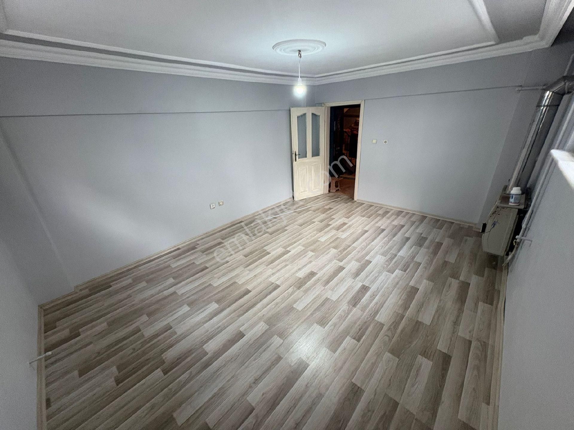 Aydın Emlak'tan 🏡cebeci Mah 1+1 60m2 Bahçe Kat Kira:10.000🏡