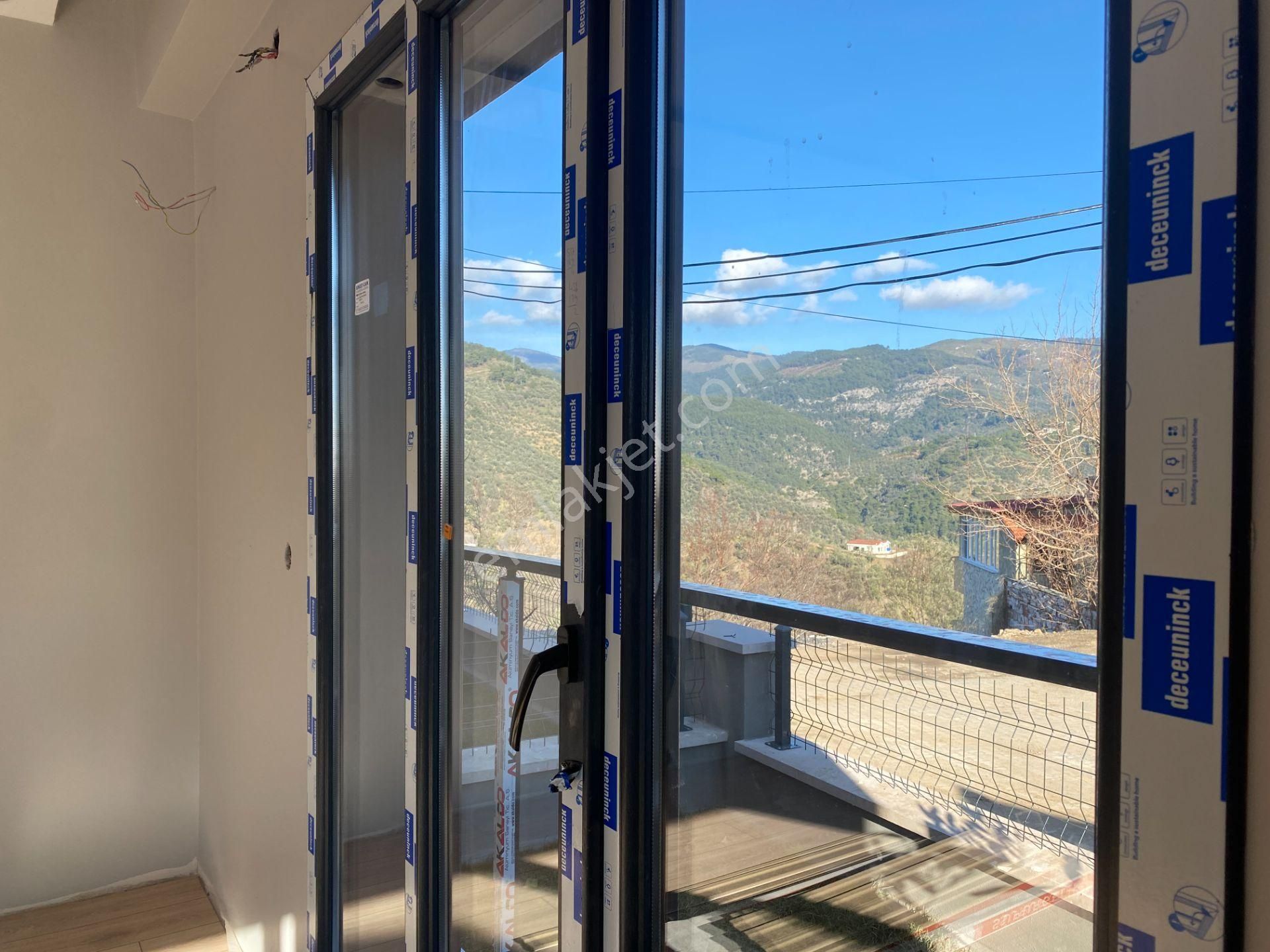 Altınoluk İlkbahar'dan Muadili Olmayan Deniz Manzaralı Triplex Villalar - Görsel 14