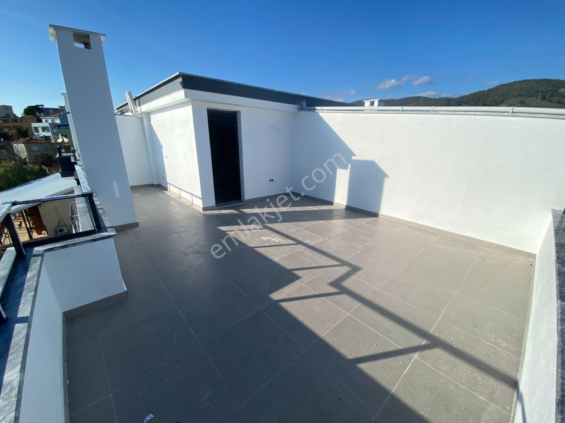 Altınoluk İlkbahar'dan Muadili Olmayan Deniz Manzaralı Triplex Villalar - Görsel 31