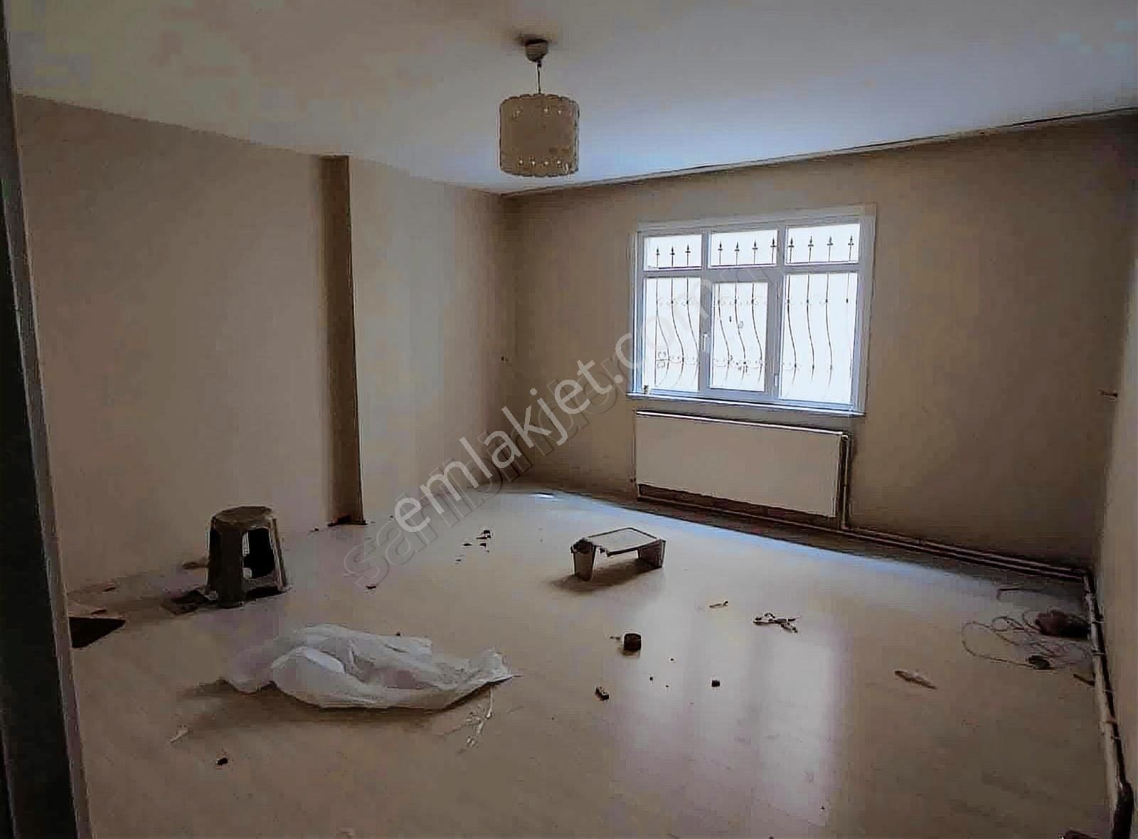 Engin Erdem'den Avcılarda Kiralık 2+1 Daire