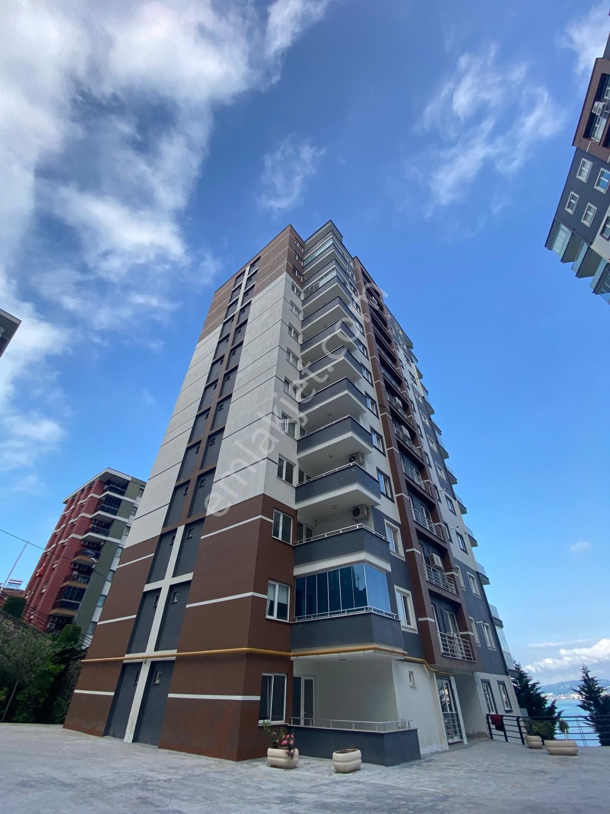 Trabzon Yalıncak'ta Kiralık 4+1 Daire