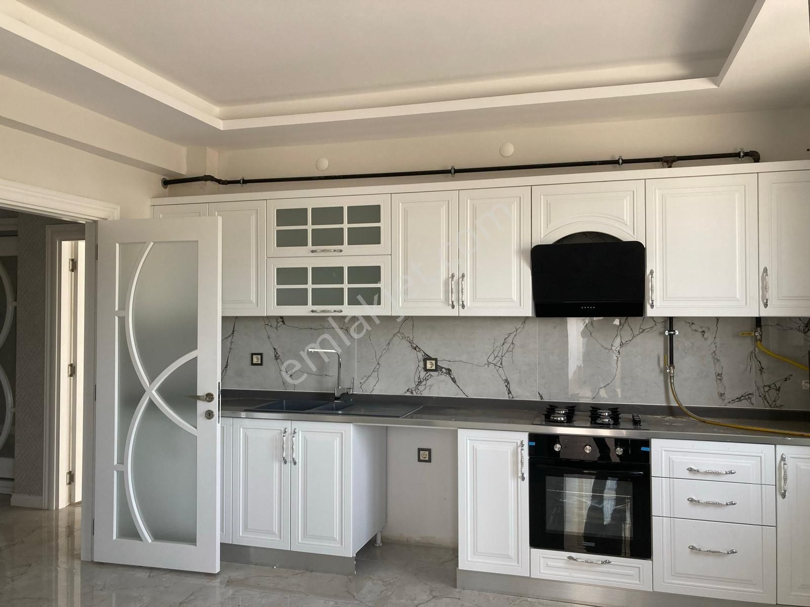 Zara Gayrimenkul'den Nevruzpark Civarı 3+1 Satılık Lüks Daire