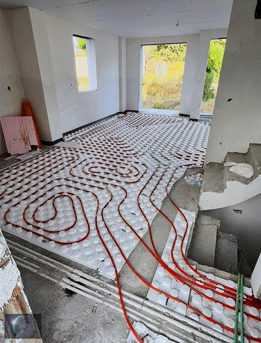 Seferihisar Zümrüt Evlerinde Yerden Isıtmalı Triplex Villa - Görsel 2