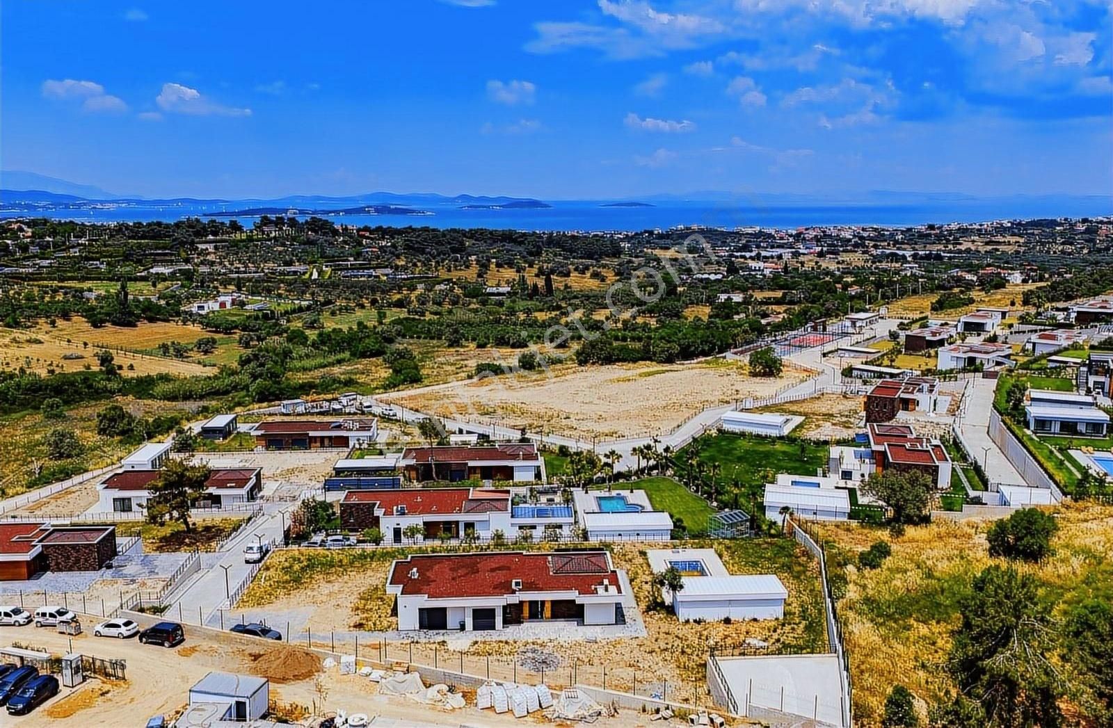 Sevilla Urla Kekliktepe Evlerinde Emsalsiz Tek Katlı Villa