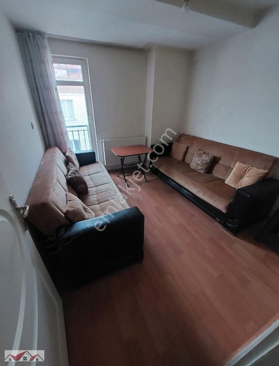 Seçkin'den Çarşı İçinde Full Eşyalı 1+1 Kiralık Daire