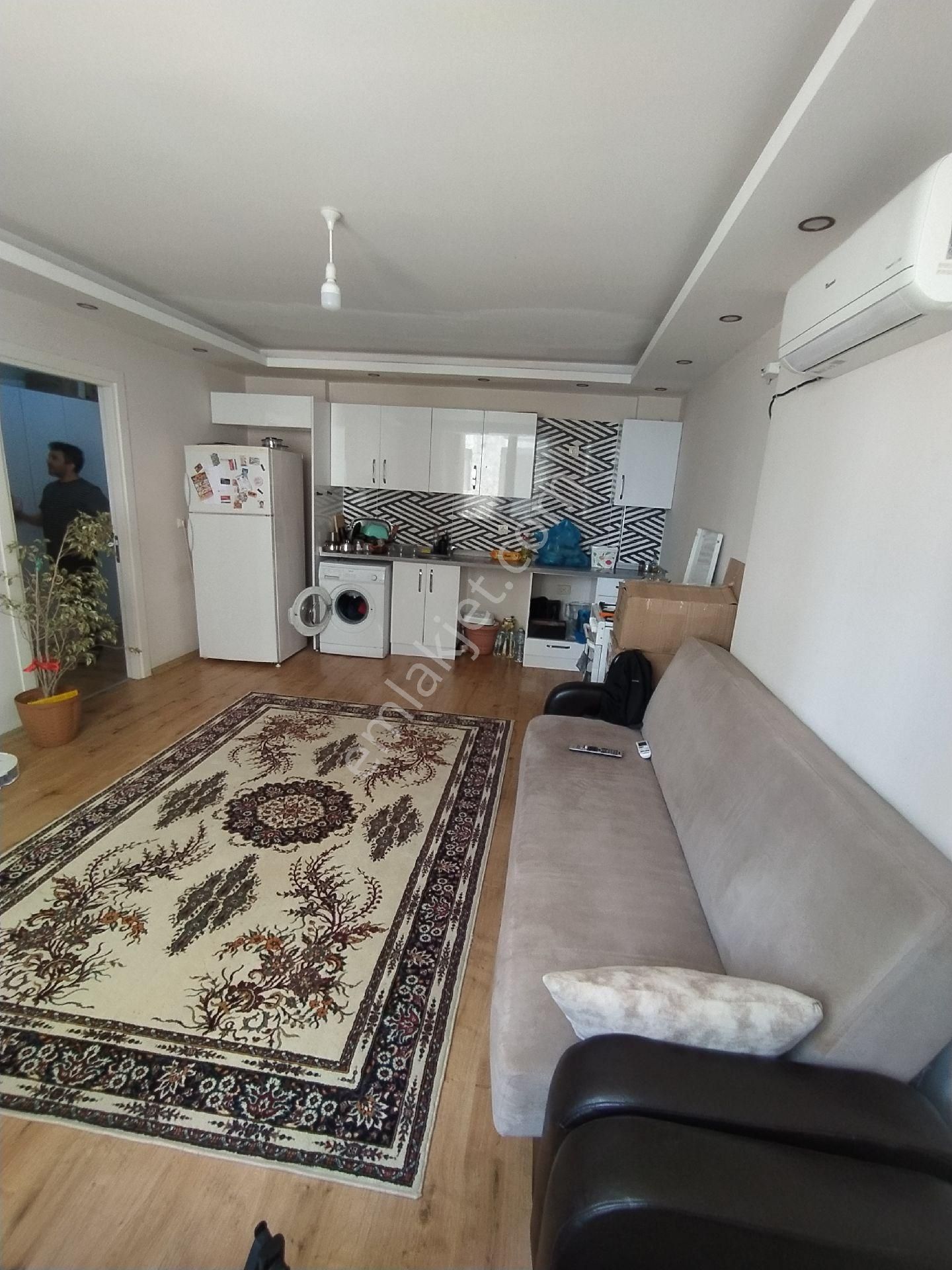 Demirhan'dan Belediye Civarı 2+1 Satılık Daire
