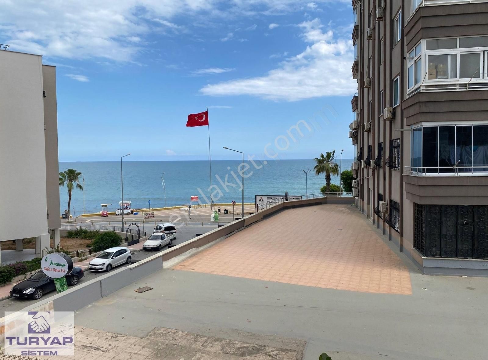 Turyap Sistem Viranşehir'de Denize Sıfır 4+1 Daire