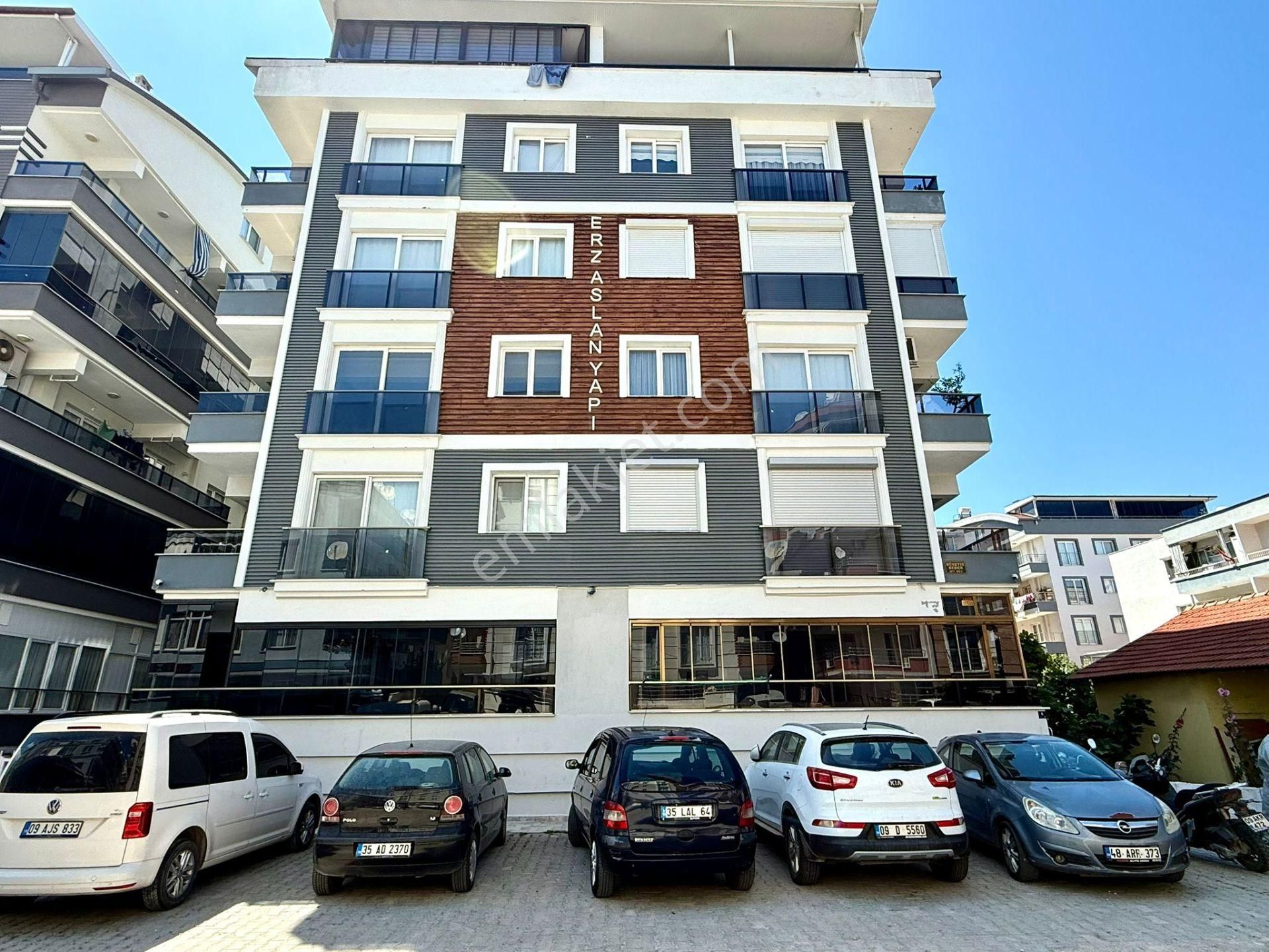 Didim Merkezde Satılık 2+1 Ayrı Mutfak-yüksek Giriş Daire