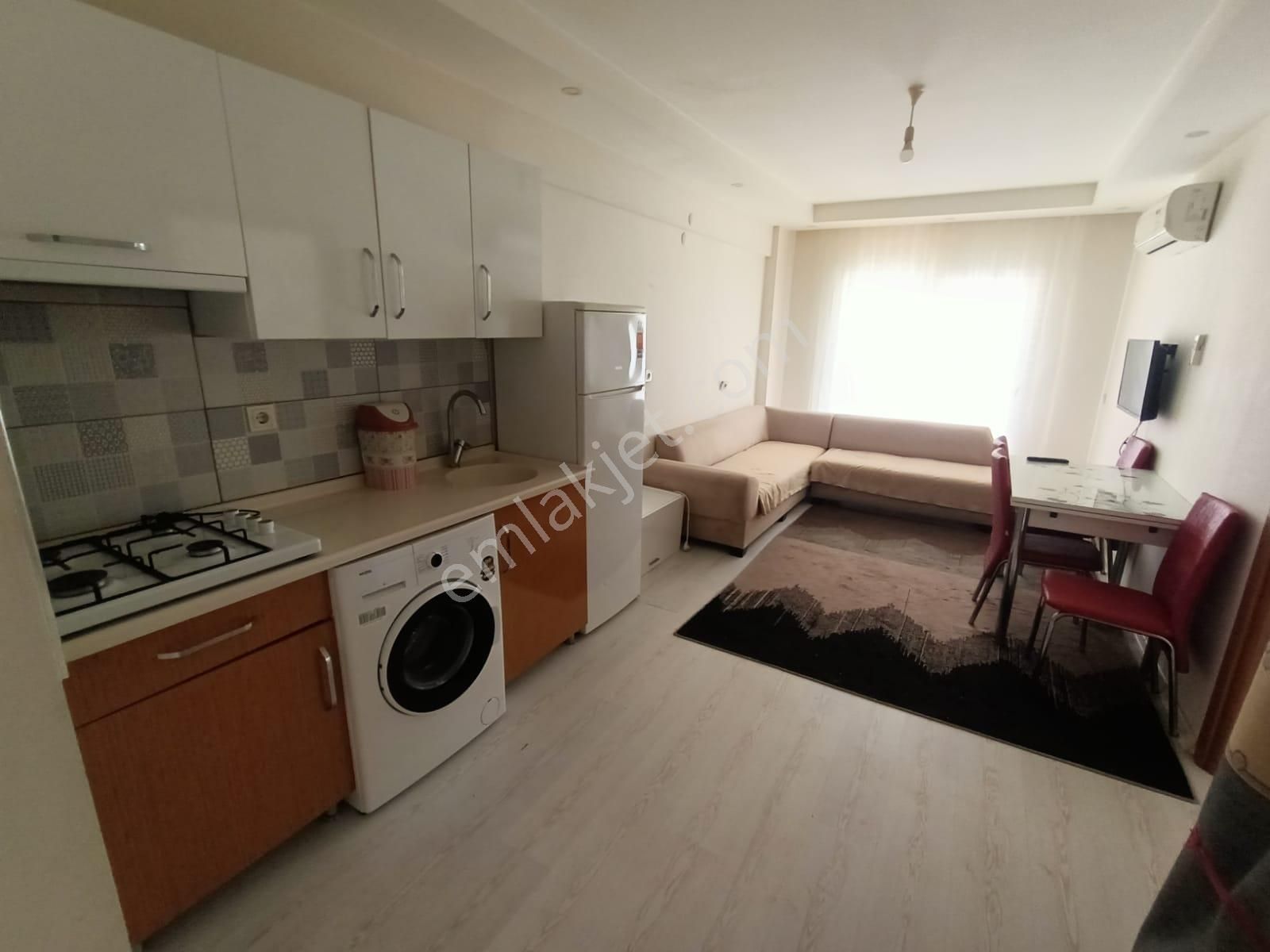 1+1 Eşyalı Klimalı Satılık Daire