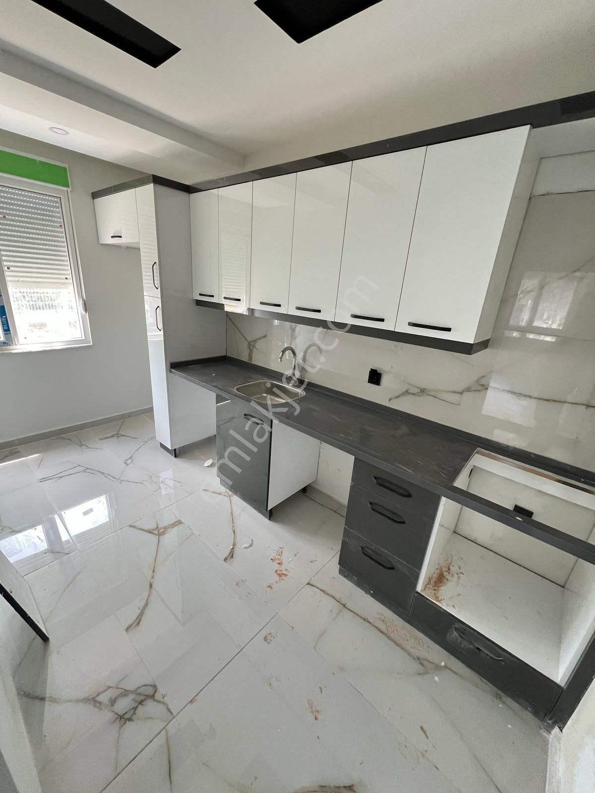 Şifa Hastanesi Yakını Site İçinde Sıfır 2+1 Daire