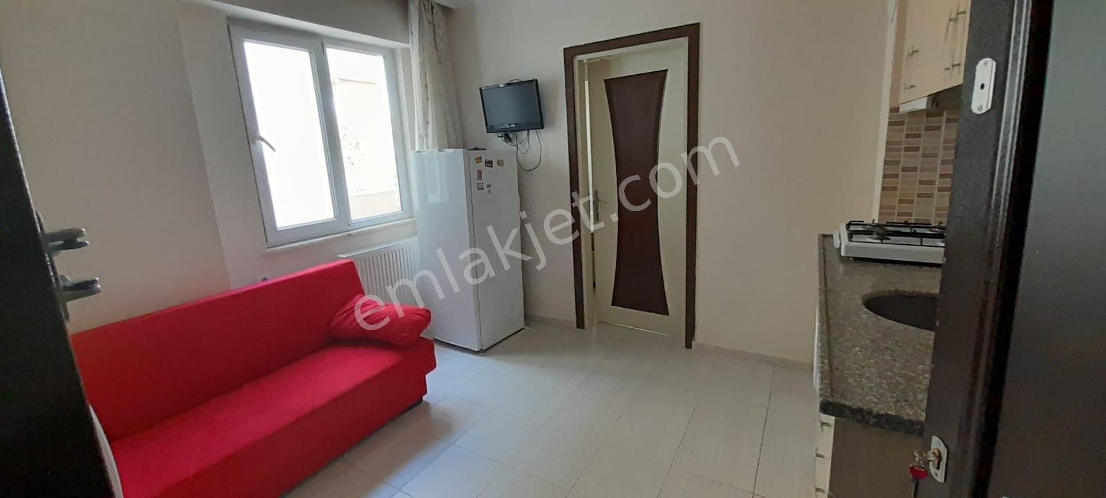 Ender Uysal Gayrimenkulden Zeytinköy De Üniversiteye Yakın 1+1 Eşyalı Apart.