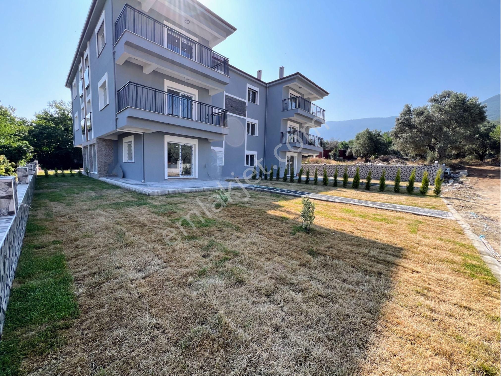 Aydın Kuşadası Güzelçamlı’da Satılık 200m2 Bahçeli 2+1 Daire