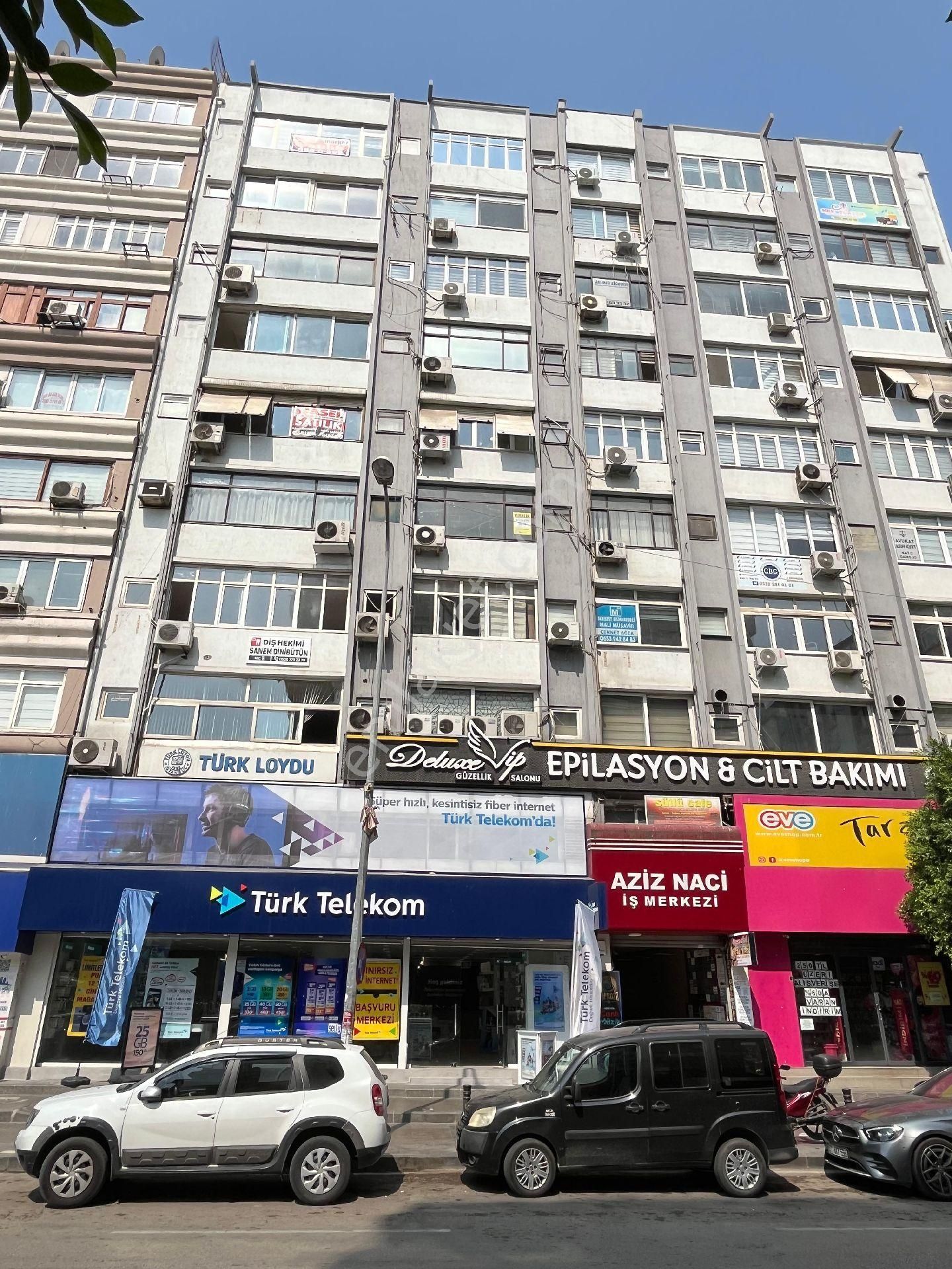 Carsı Merkez İnönü Parkı Karşısı Ana Cadde Üzerinde  satılık Eşyalı Ofis 
