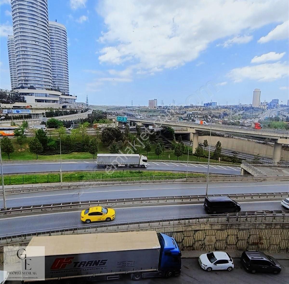 Görkem Gayrimenkulden Plaza İcerisinde