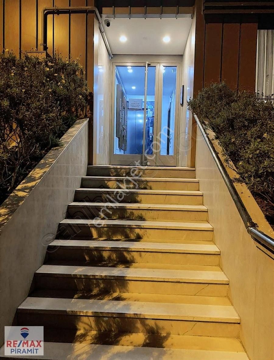 Salacak Sahilde Yol Yalı Dairesi Full Eşyalı