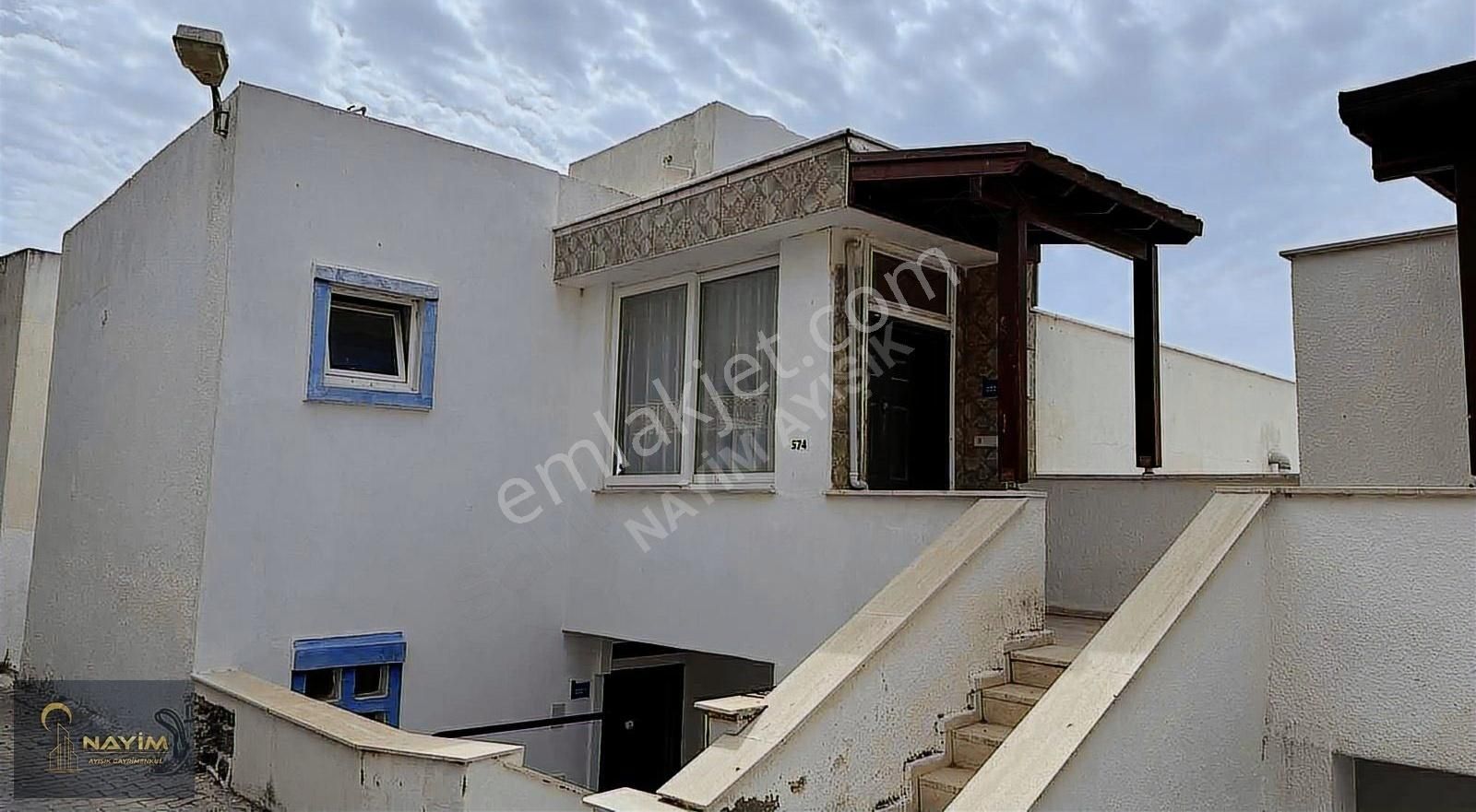 Bodrum Bağla Bankev Sitesinde Deniz Manzaralı 2+1 Üstkat