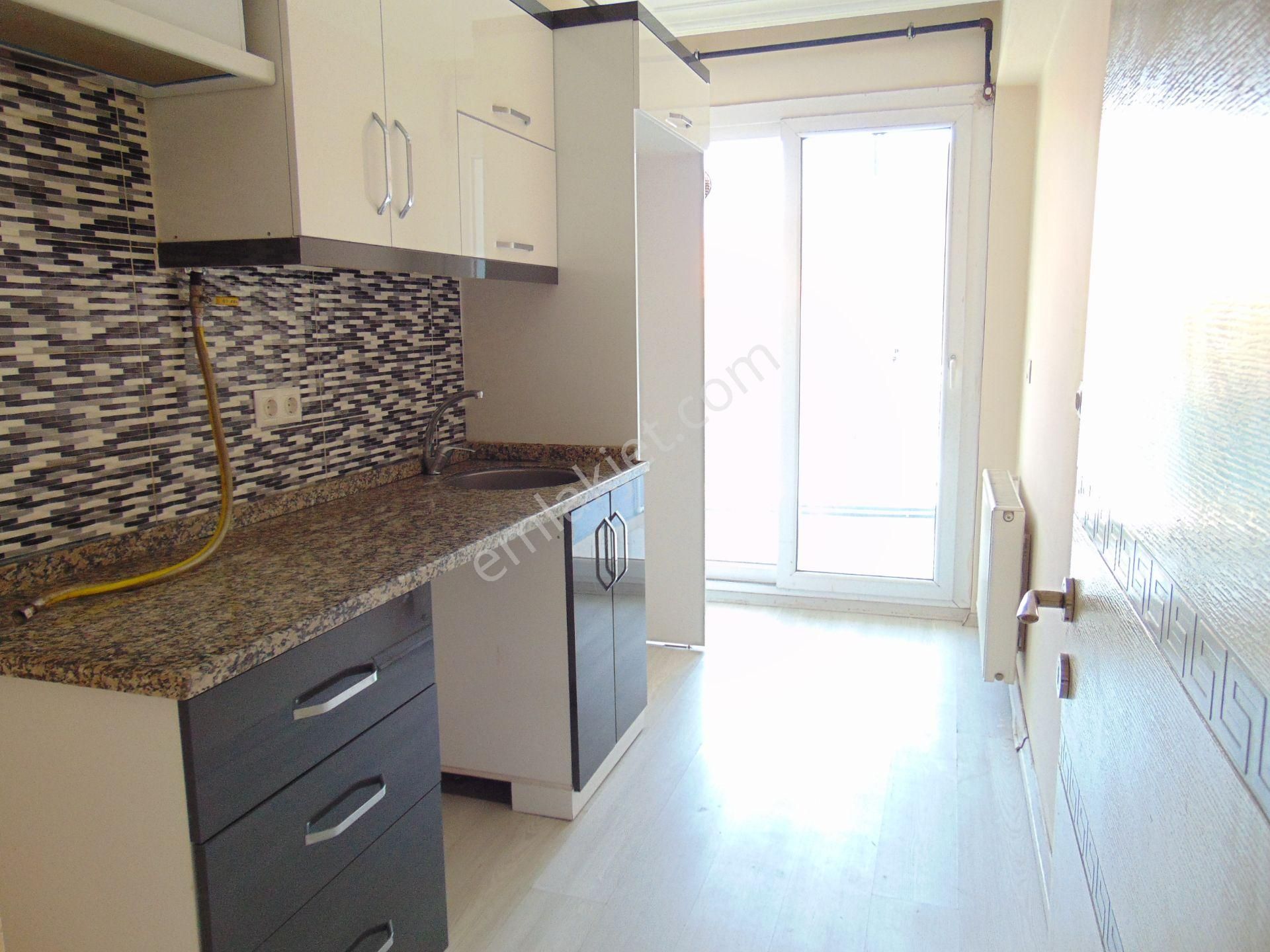 Şirinyer Merkezde Kiralık Ara Kat Daire