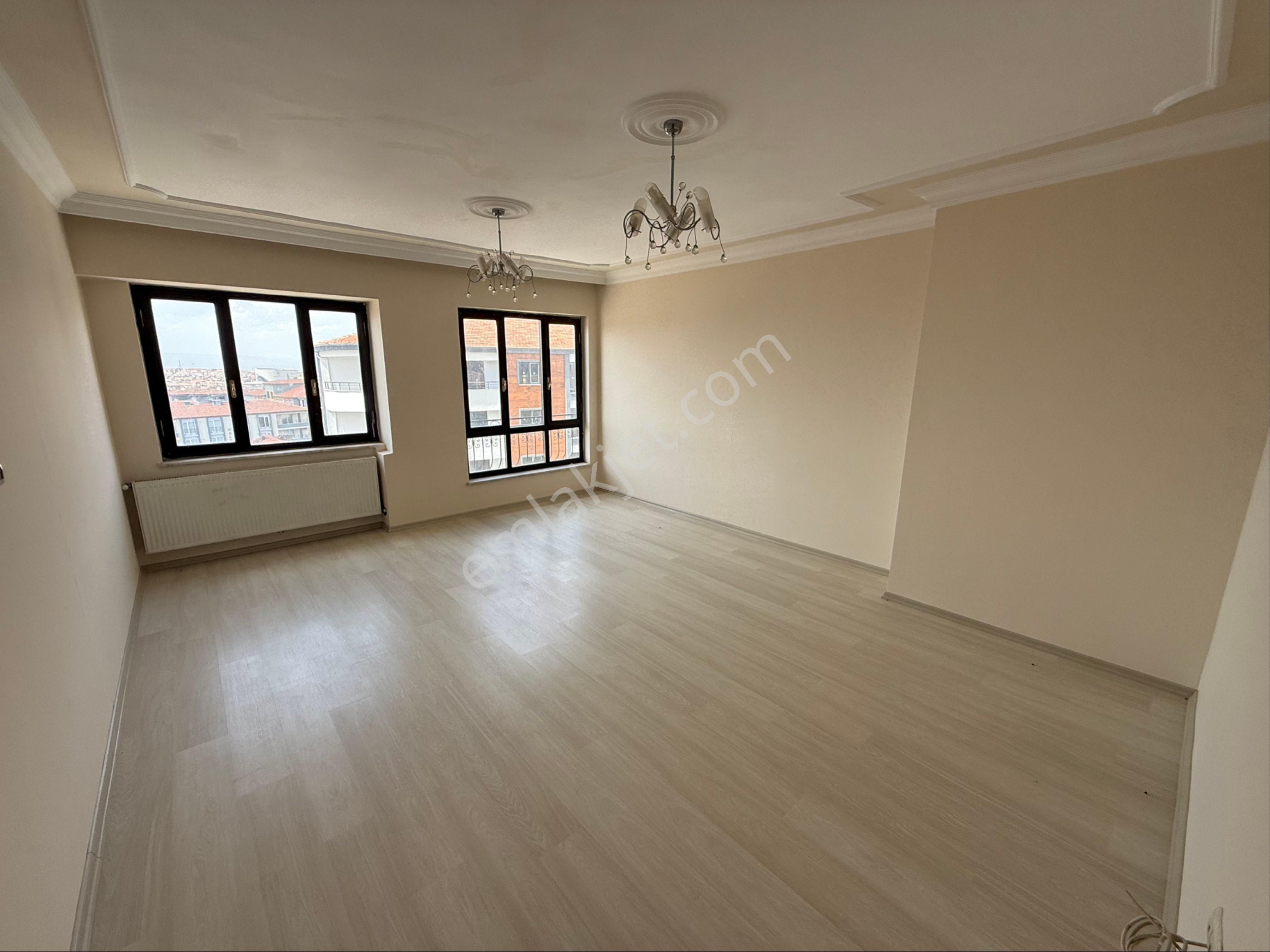 Arıkandan Hasanbey Cadde Üzeri 3+1 Kiralık Daire