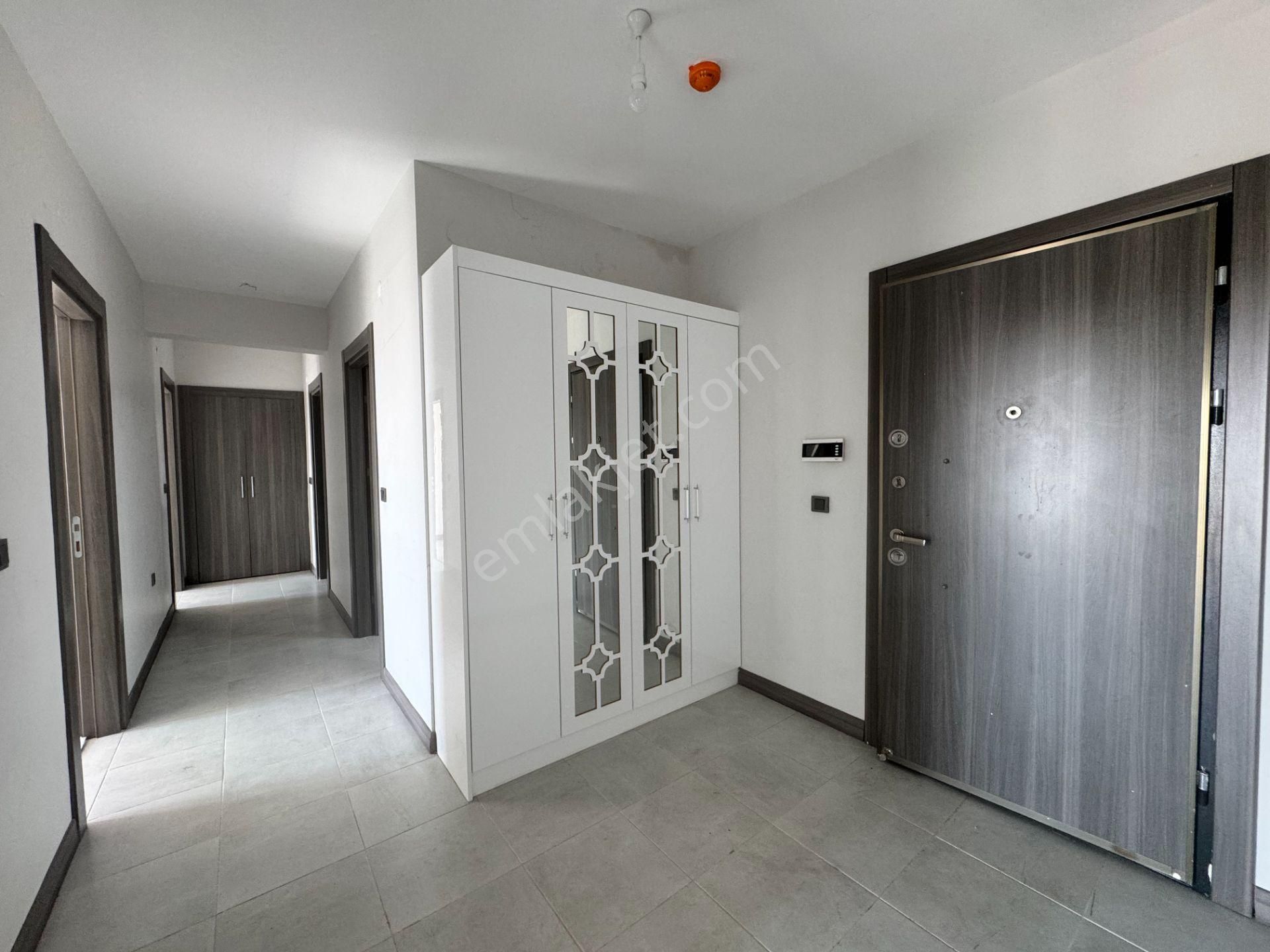 Babil Emlaktan Kiralık Deveciler Toki'de 2+1 Manzaralı Daire
