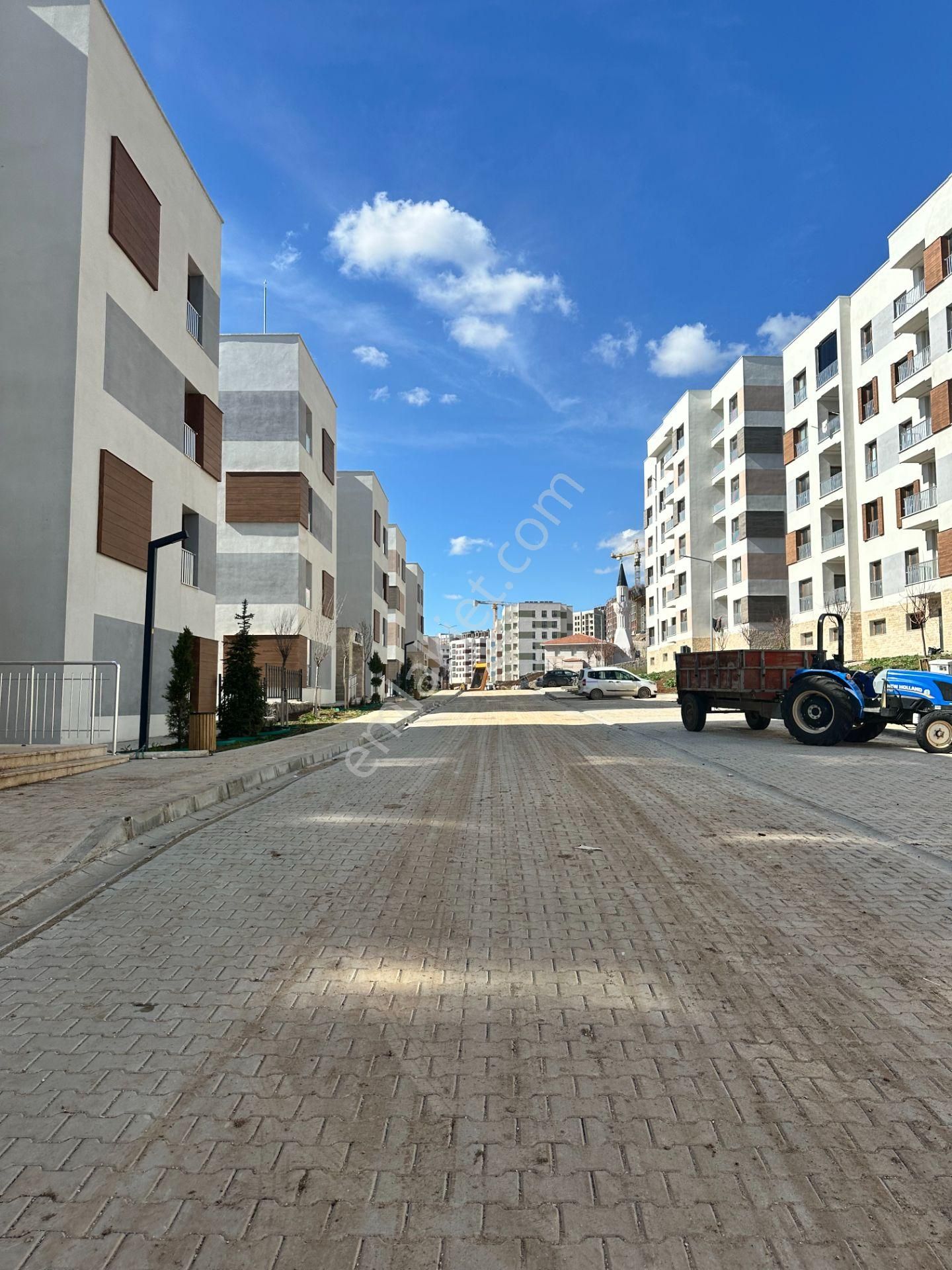 Babil Emlaktan Kiralık Deveciler Toki'de 2+1 Manzaralı Daire