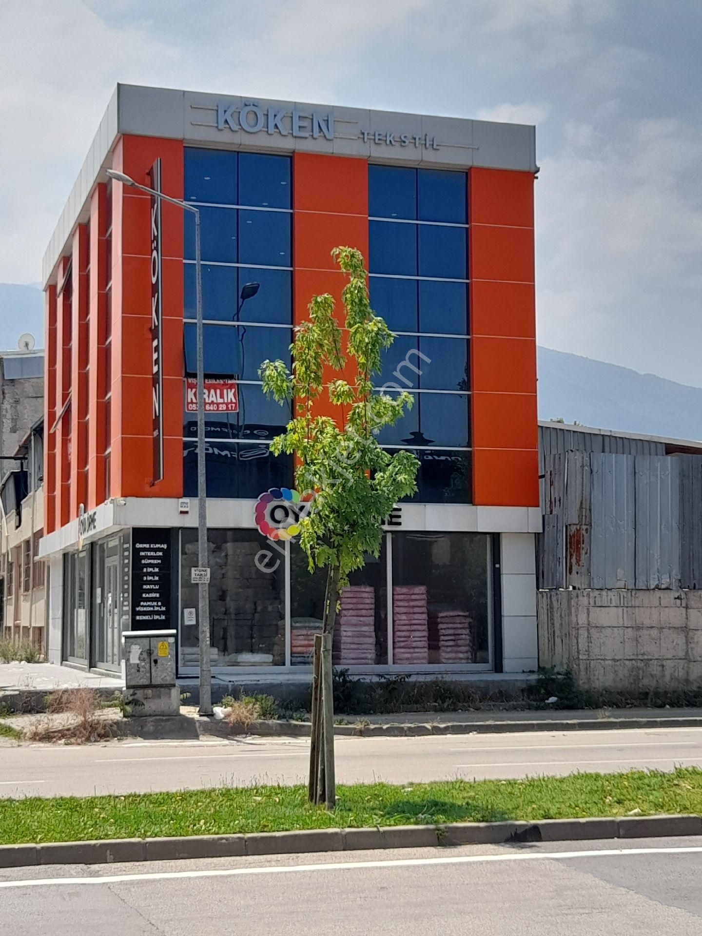 Köklü Caddesine Cephe