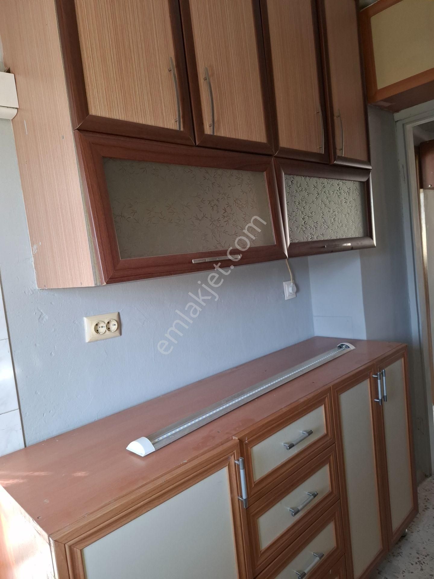 Satılık 2+1 Masrafsız 3 Katlı 3 Katı Belediye Evlerin De 1925000 Tl.. - Görsel 2