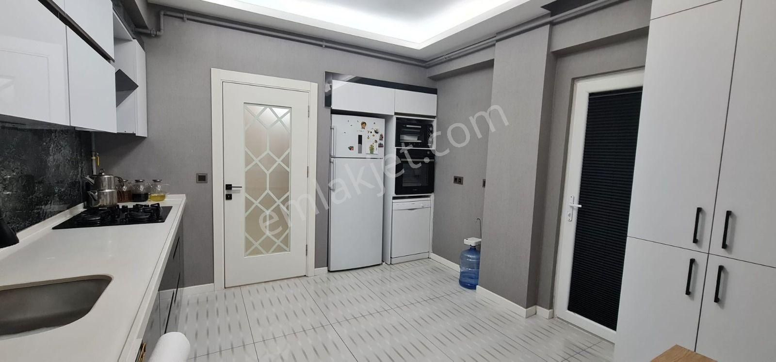 Erenler Mah Satılık Daire
