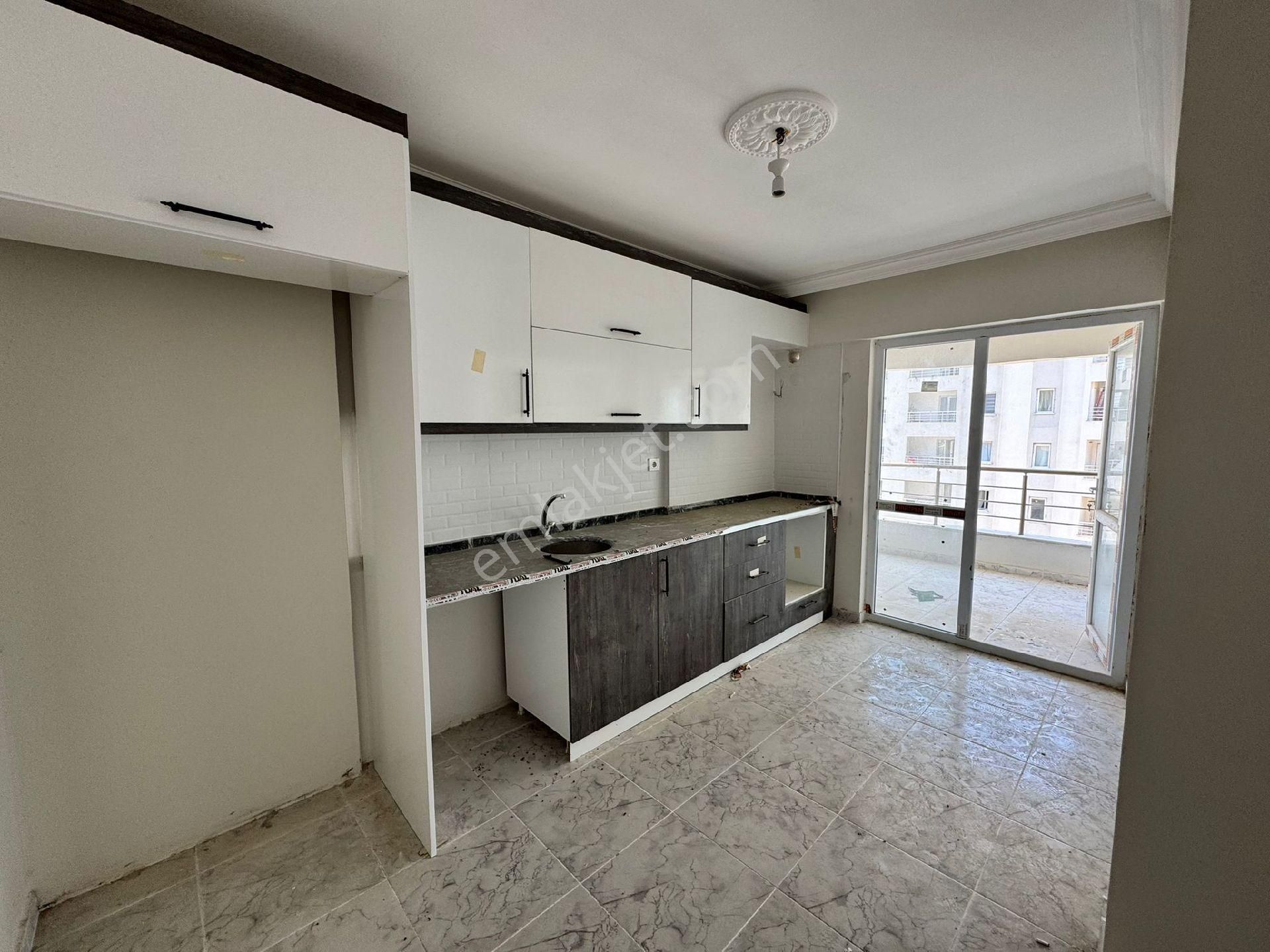 Aydın Kuşadası'nda 2+1 Daire Satılık