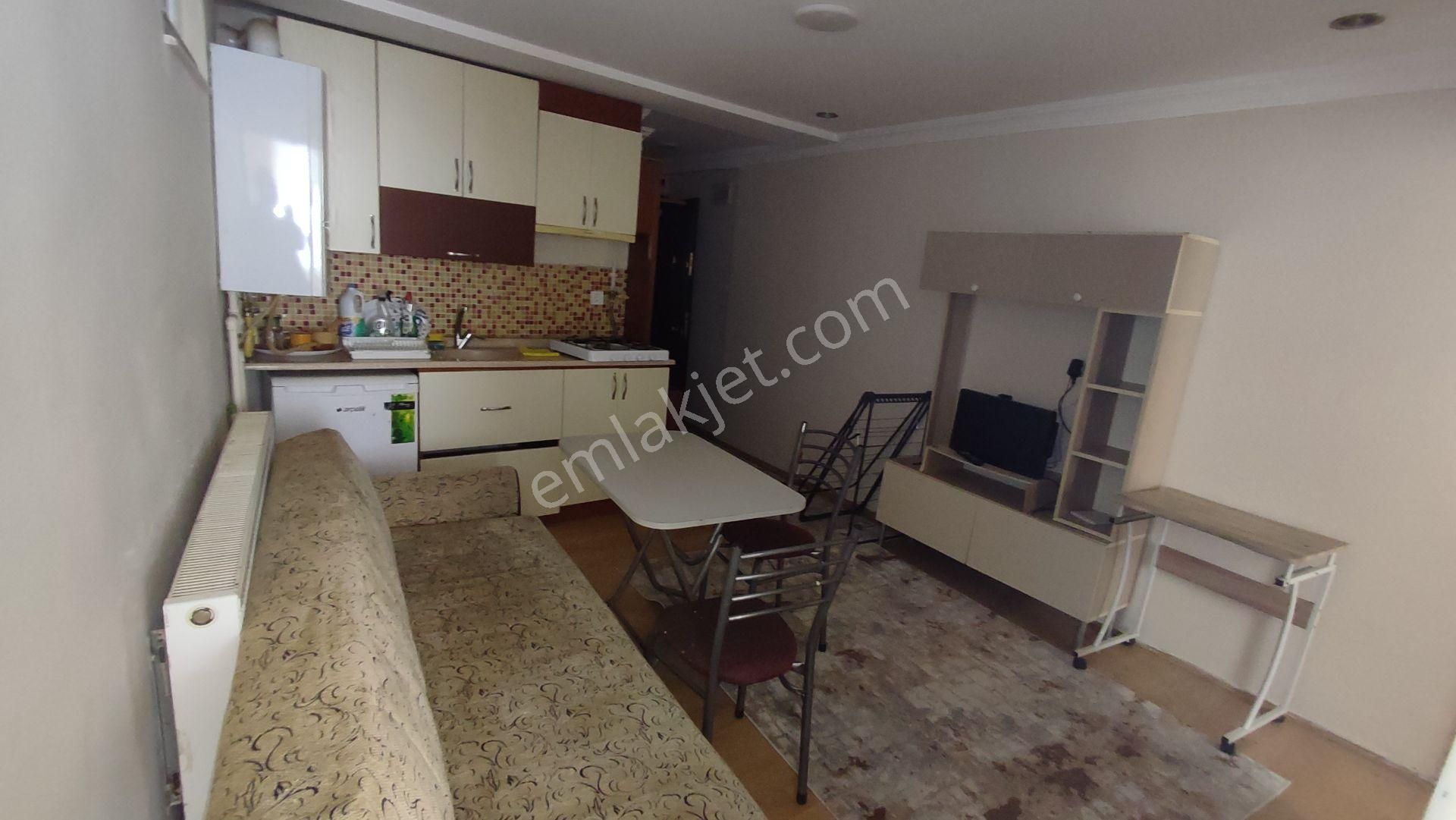 Balıkesir Çarşı Merkezde Eşyalı 2+1 Ufak Daire Anafartalar Caddesinde Nef E 10 Dakika