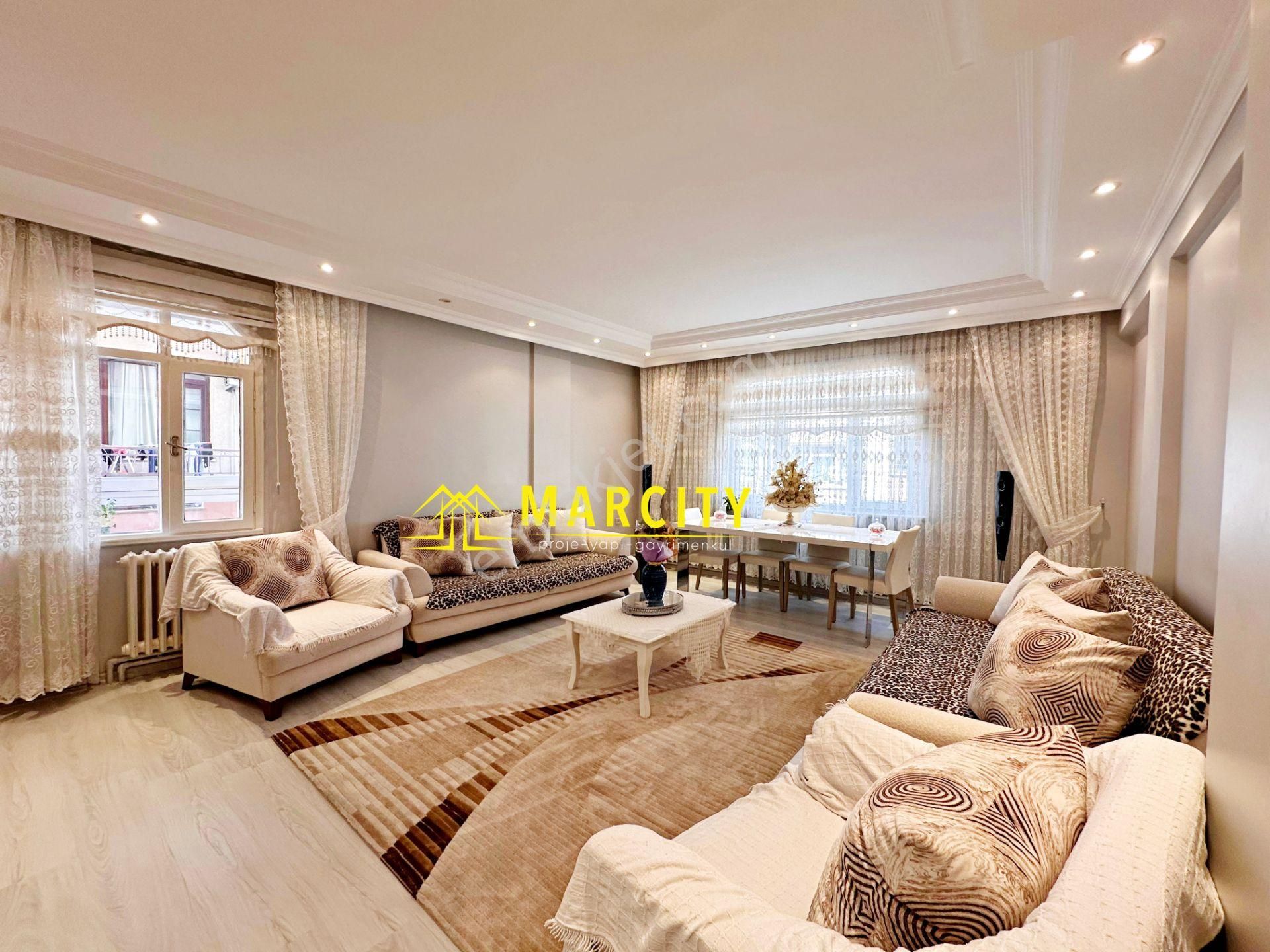 Marcity'den İski Feritselime Yakın Asansör,köşe Geniş 3+1 140m2