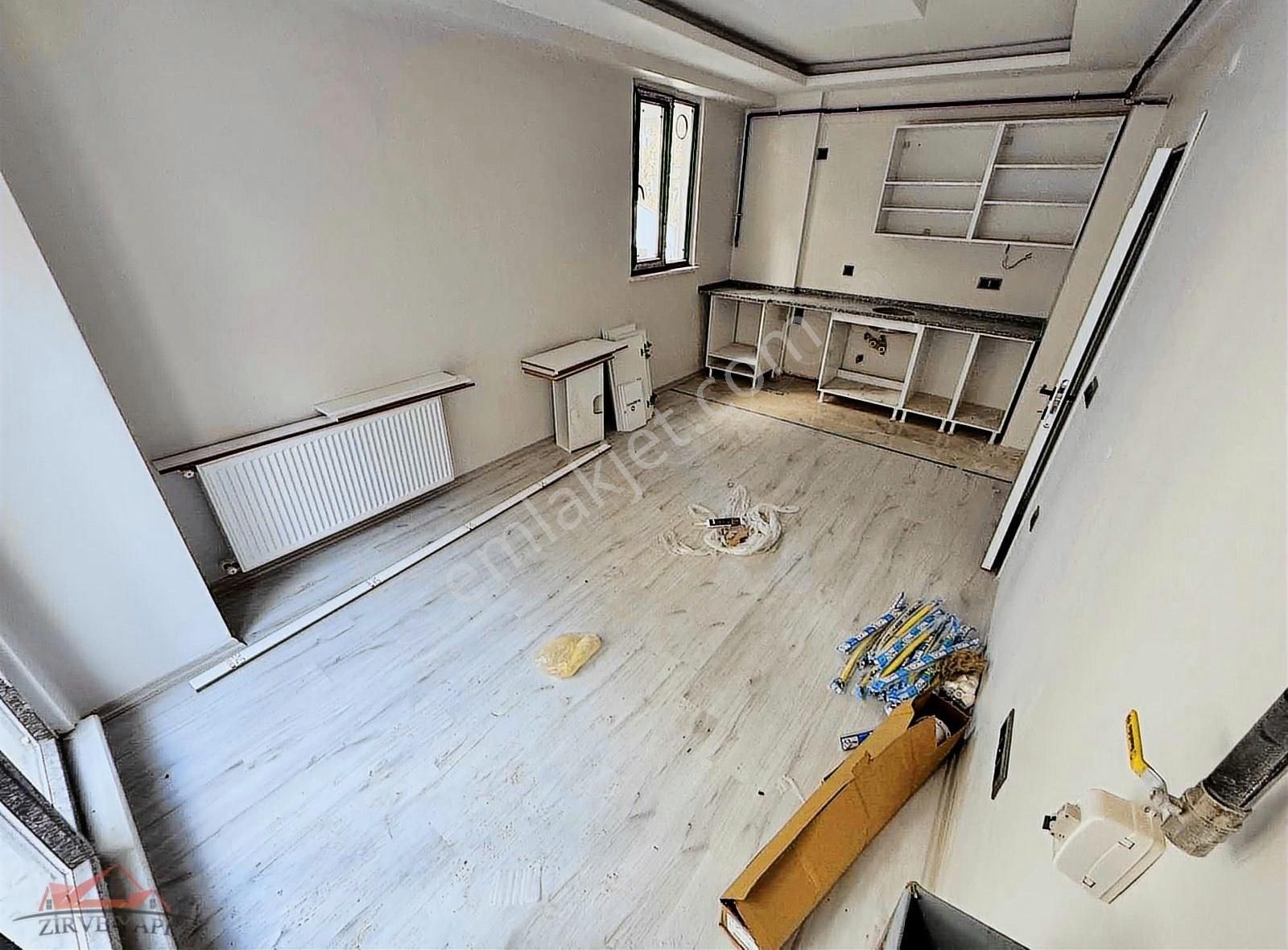 Eyüp Karadolap Sıfır Site Boş Bahçeli 1.kat 1+1 70m2 5.000.000t