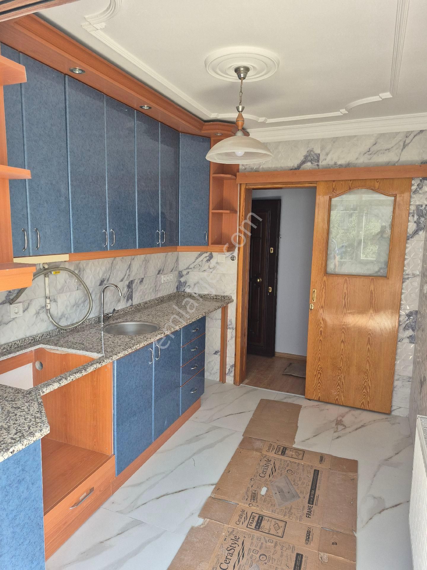 Bornova İnönü Mah Kıralık Daıre Öncü.emlaktan
