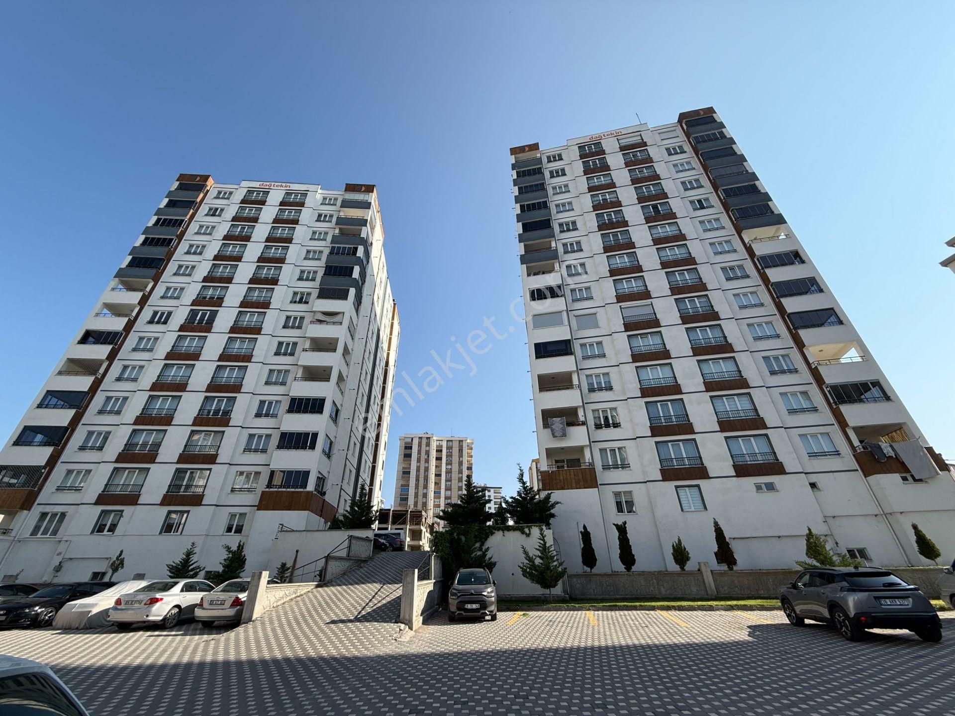 Global Emlak Ertuğrulgazi'de Site İçerisi Kiralık Lüks Daire