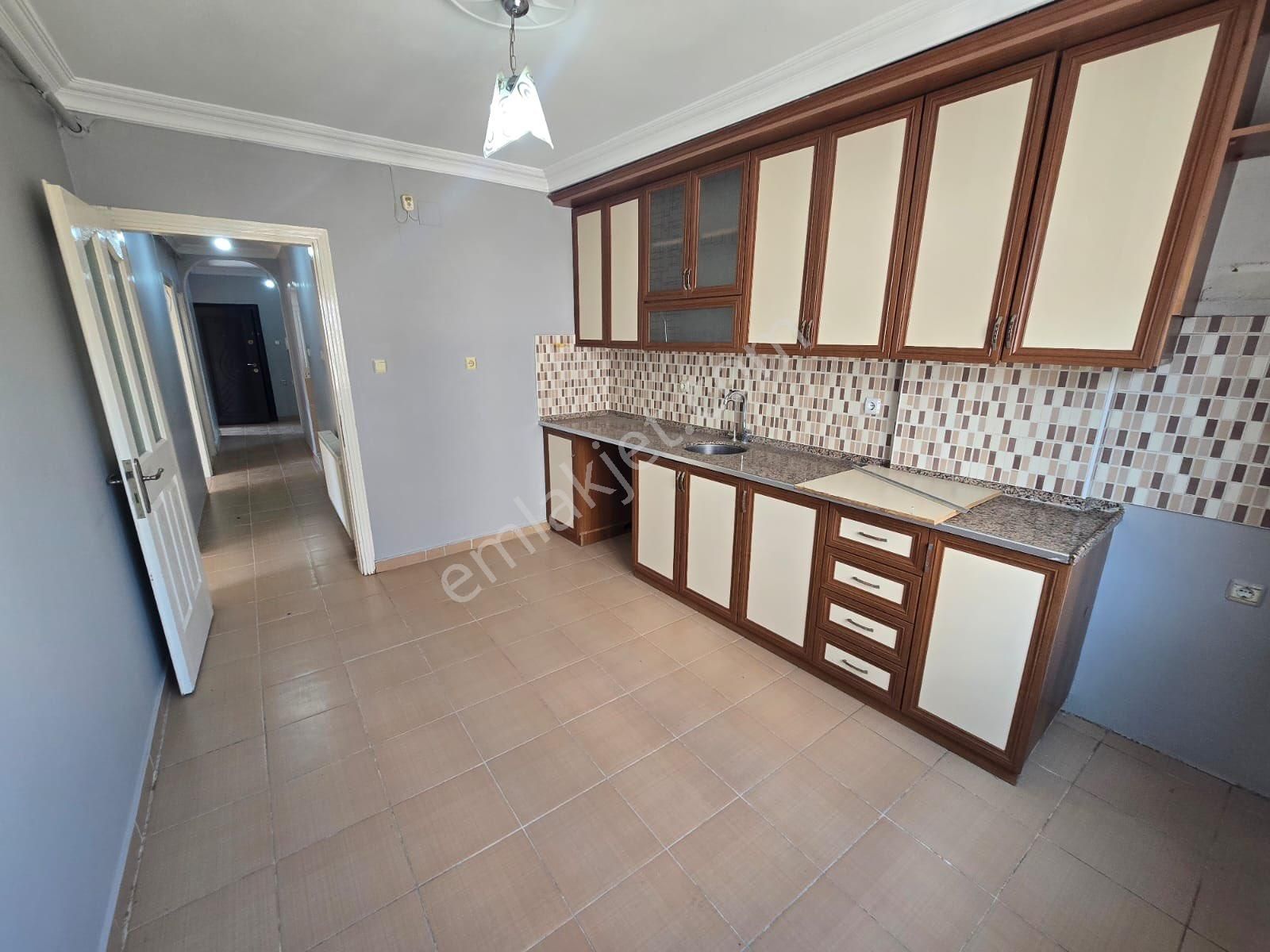 Yörük Emlaktan Satılık 120 M2 3+1