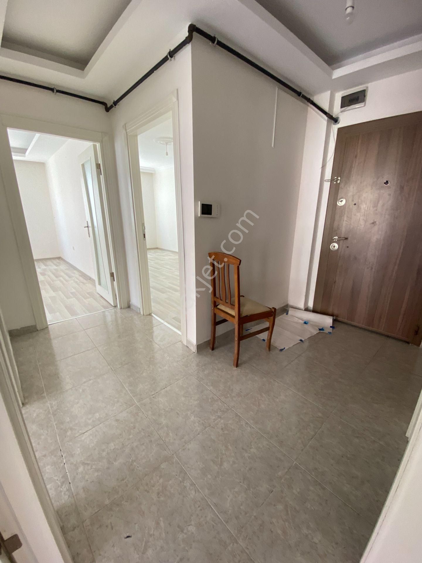 Lidya Emlak'tan 2+1 95 Yeni Bina Ara Kat Kiralık Daire