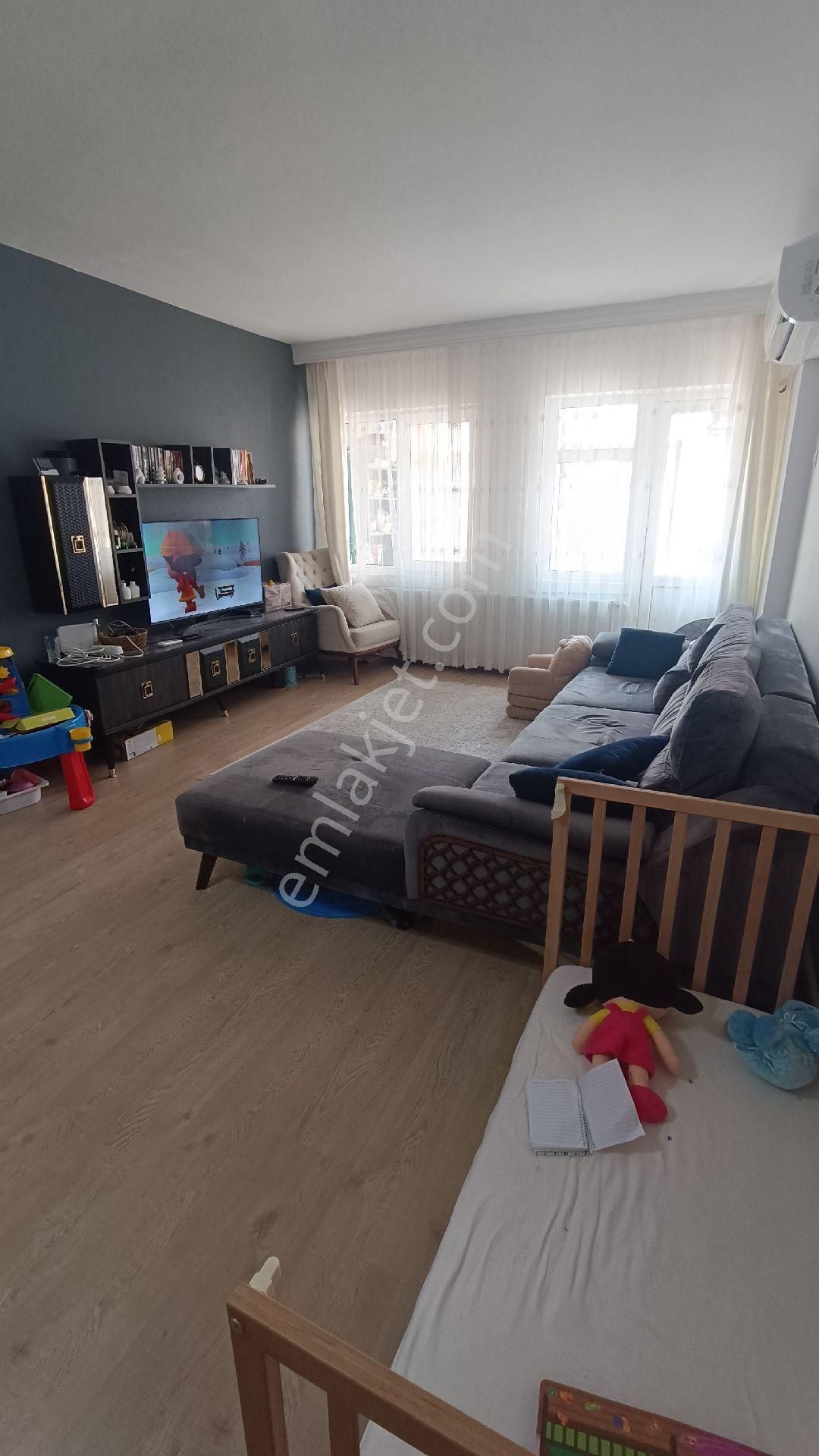 Acil Satılık 3+1 Daire Emirbeyazıt Mahallesi