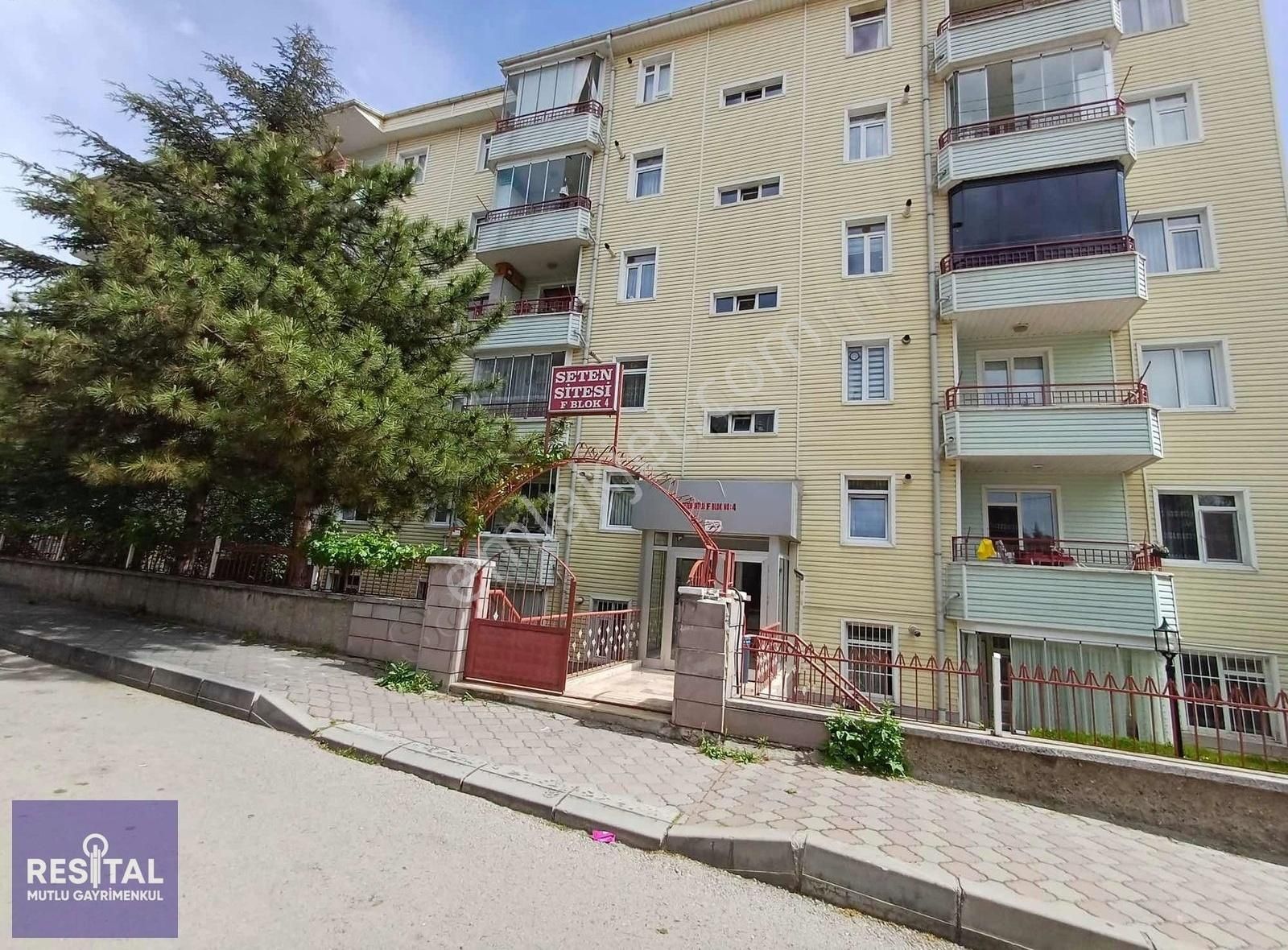 Rs Mutlu Sincan Ulubatlı Hasan Mh. De Site İçi Ara Kat 3+1 Daire