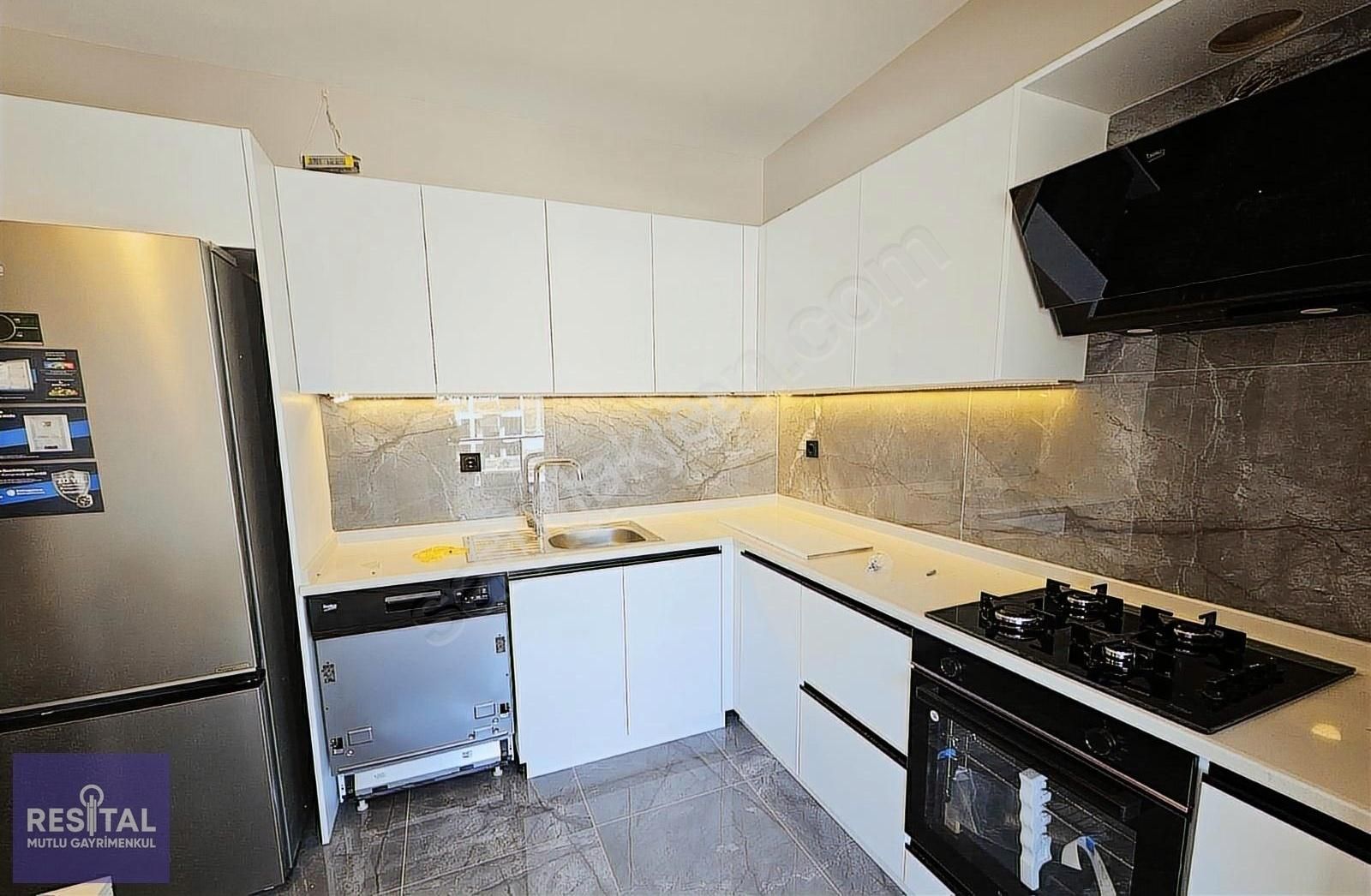 Kayapa Da Sıfır Satılık Havuzlu Geniş 2+1 Daire - Görsel 9