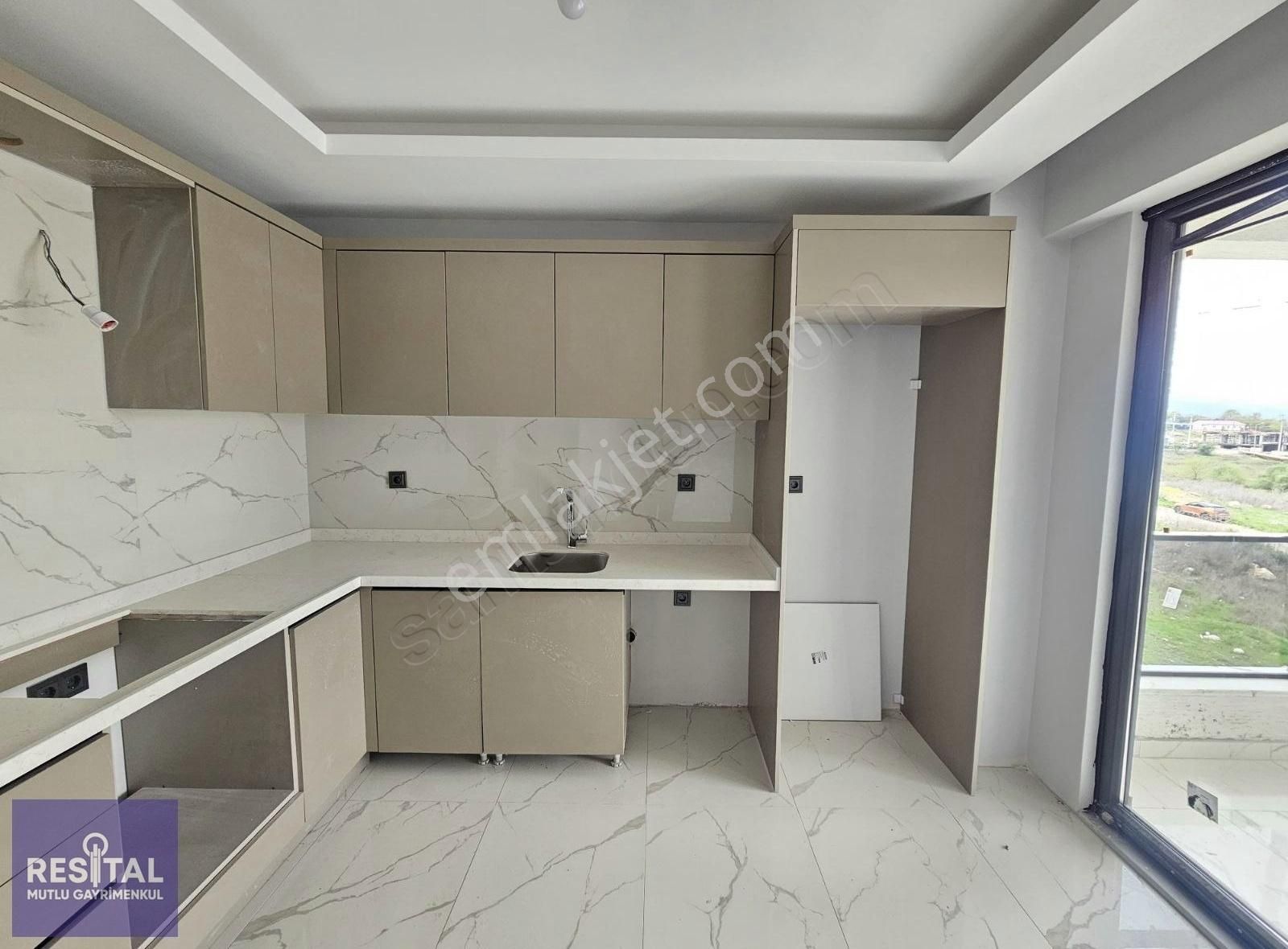 Rs Mutlu Kayapa Satılık 3+1 120 M2 Net Daire Havuzlu