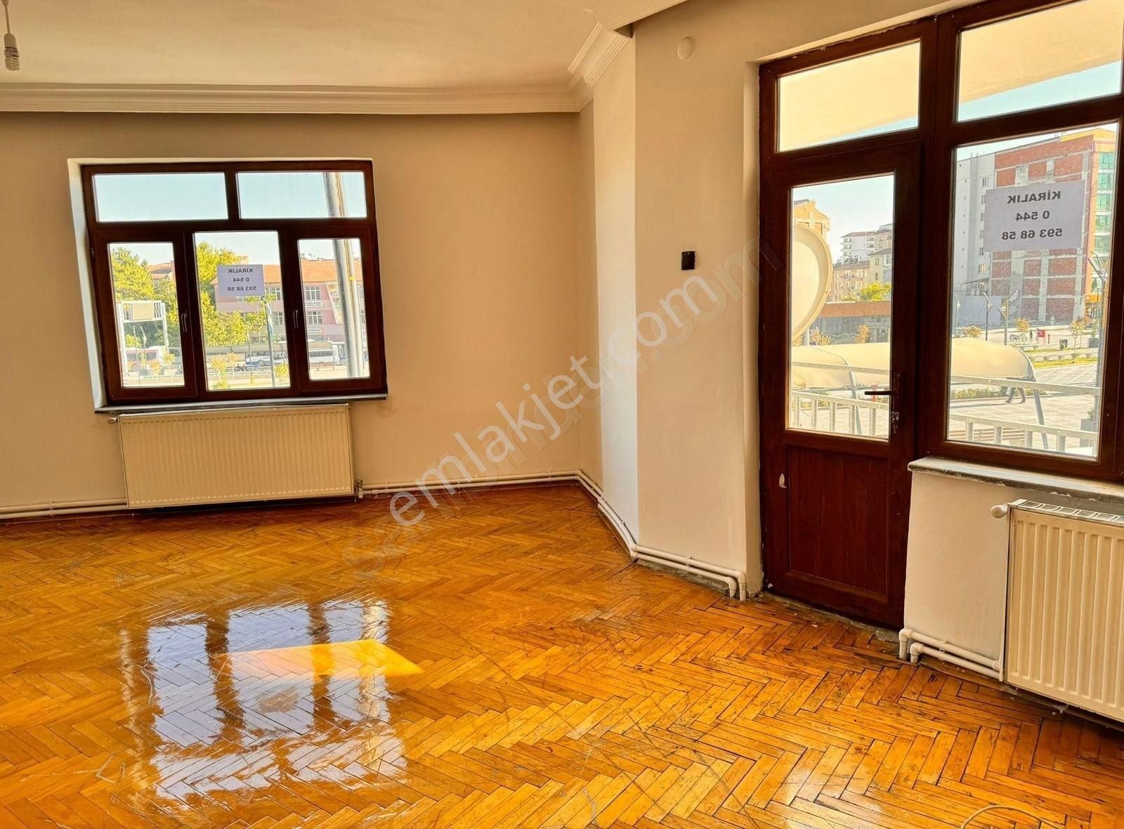 Mavi Göl Emlaktan Yeni Mahallede Satılık 3+1 Daire
