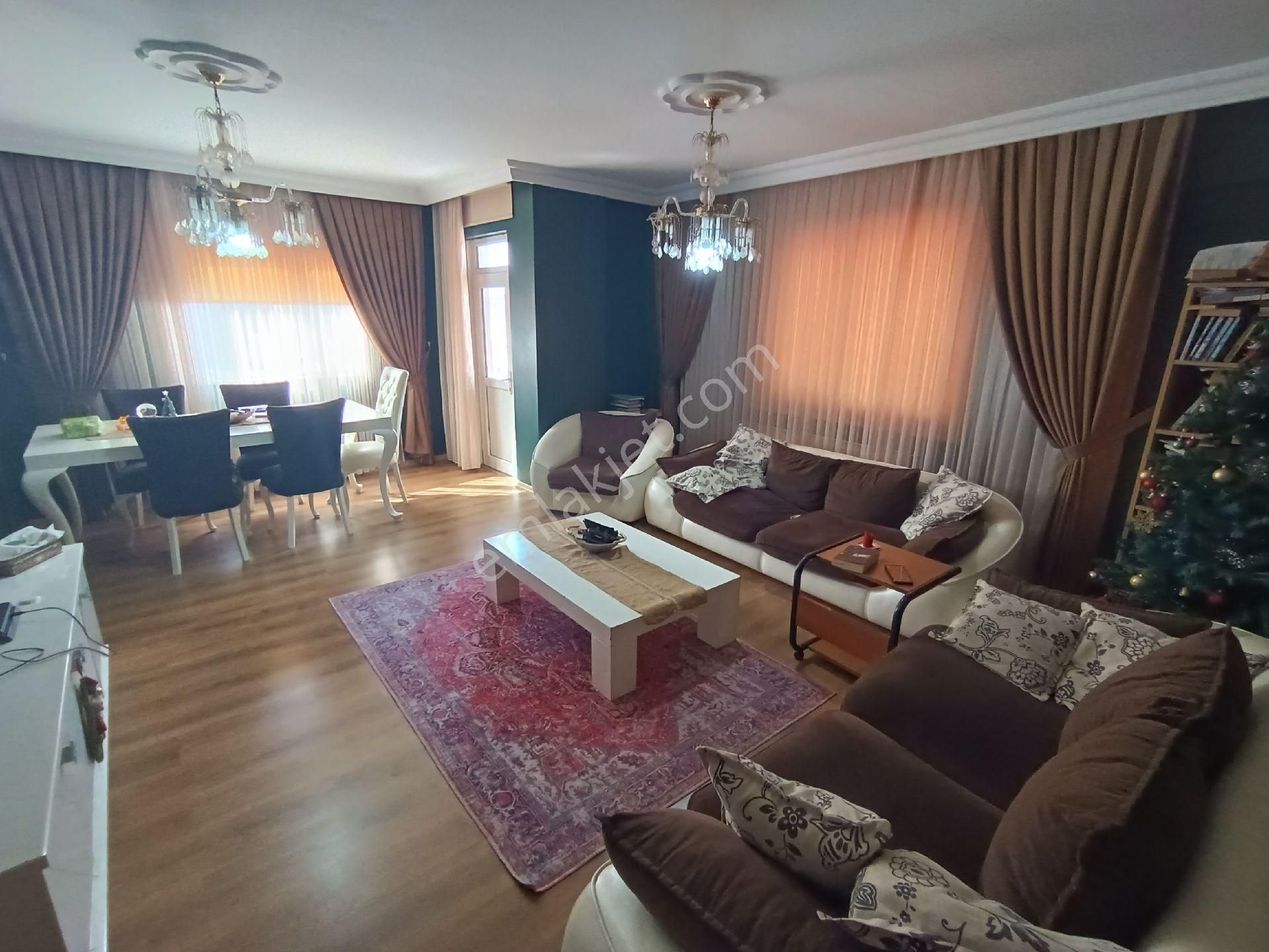 Otuz4| Merkezi Lokasyonda Yüksek Ara Kat Geniş Ve Kullanışlı 2+1 - Görsel 2