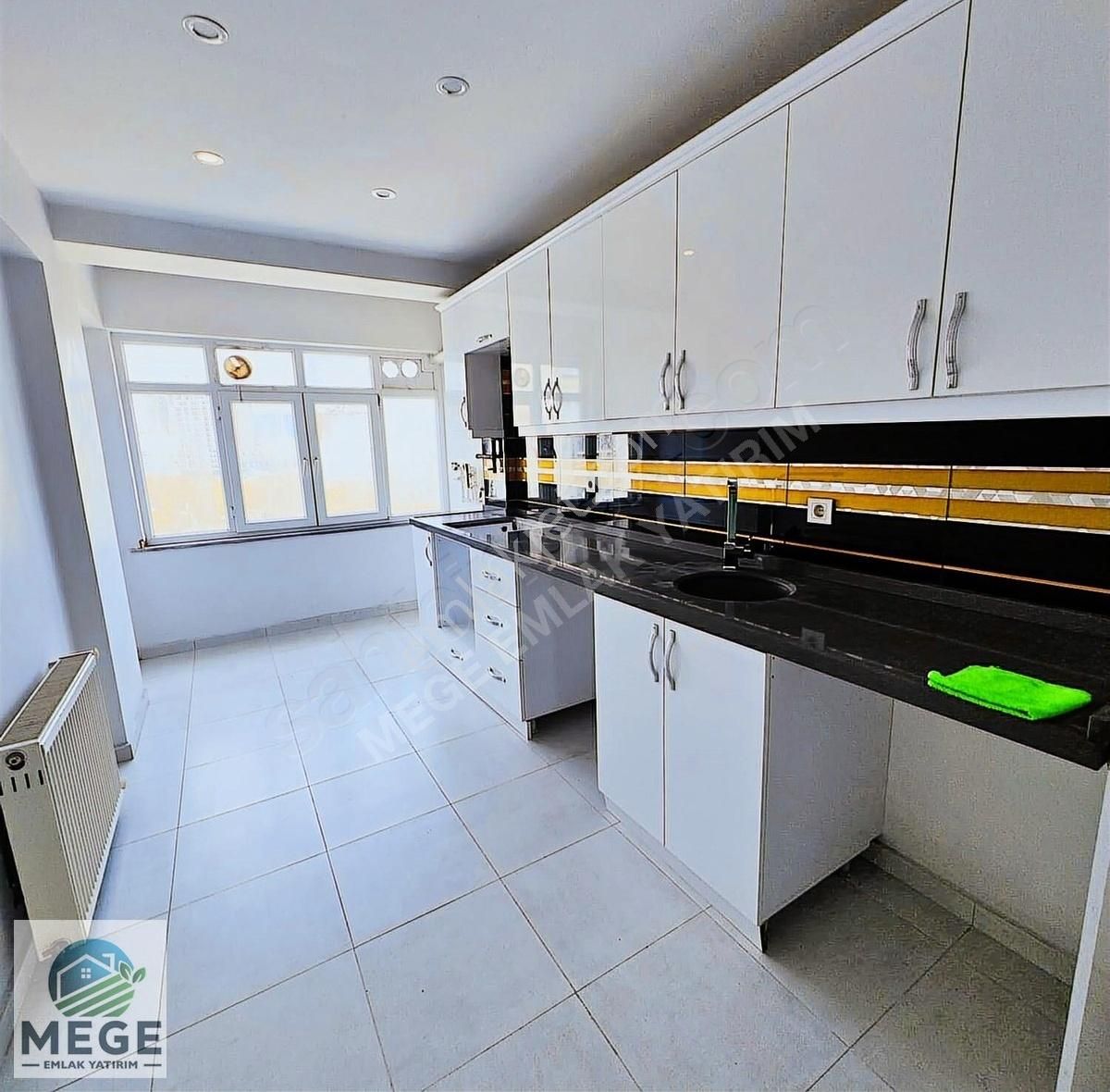 Beylikdüzü Osb'de Her Bütçeye Uygun Şık Tasarımlı 2+1 Daire